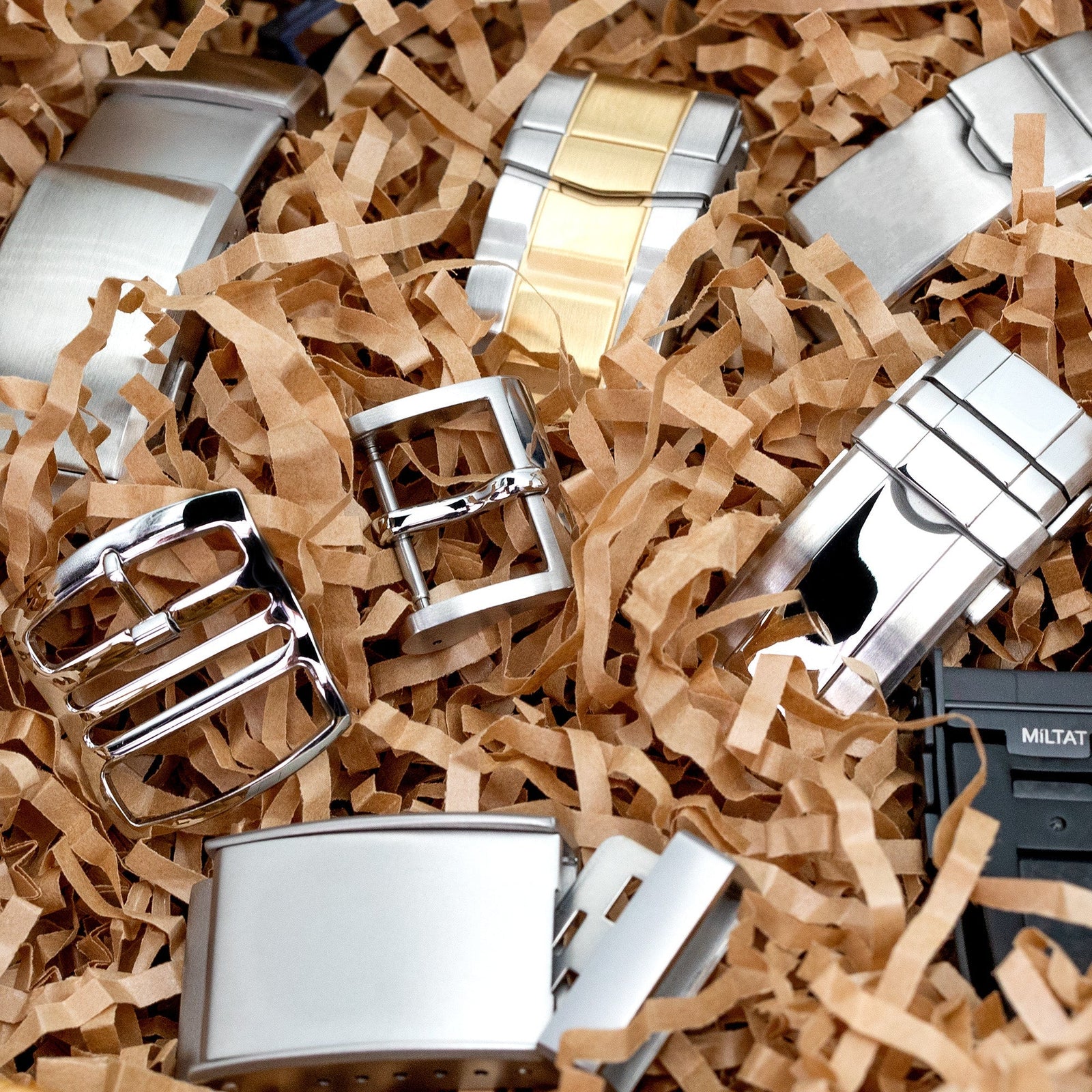 Watch Clasp and Watch Band Fastening Mechanisms by Strapcode