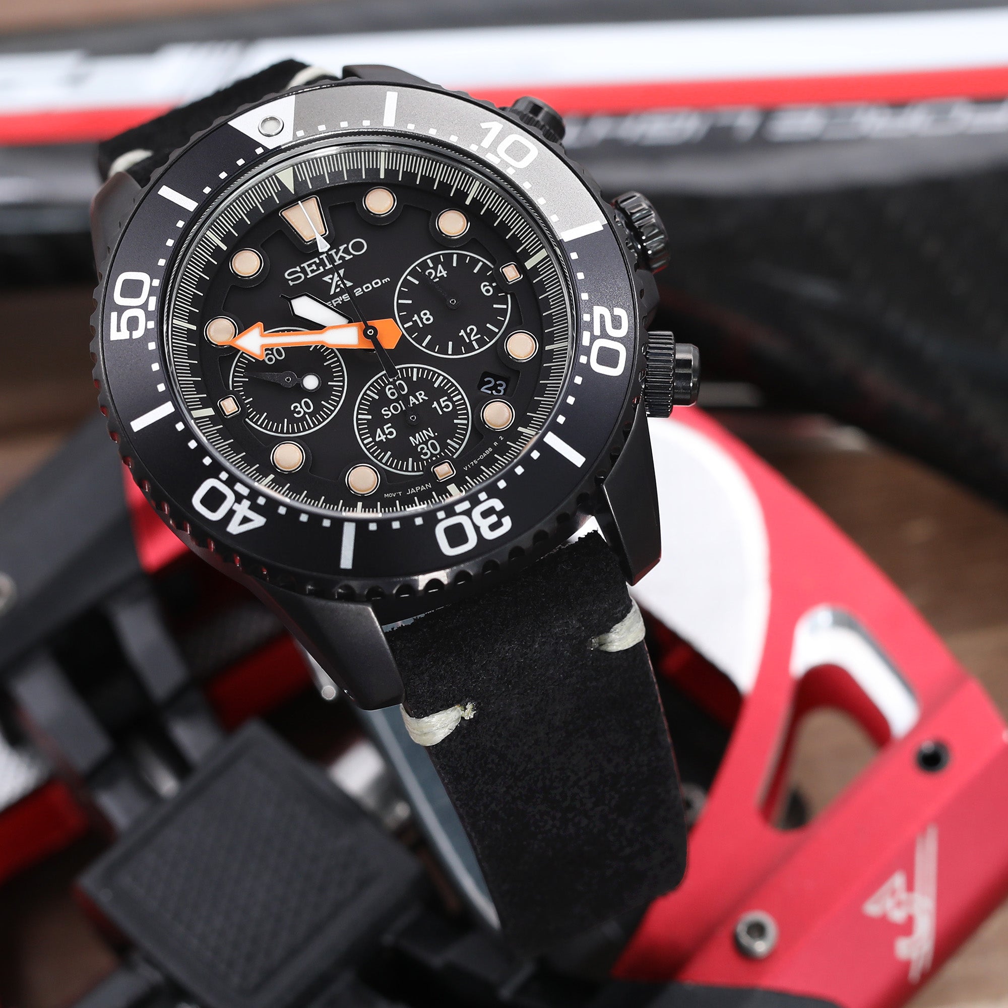 Watch Bands | Watch bands: A Guide on How to Adjust your band - Strapcode