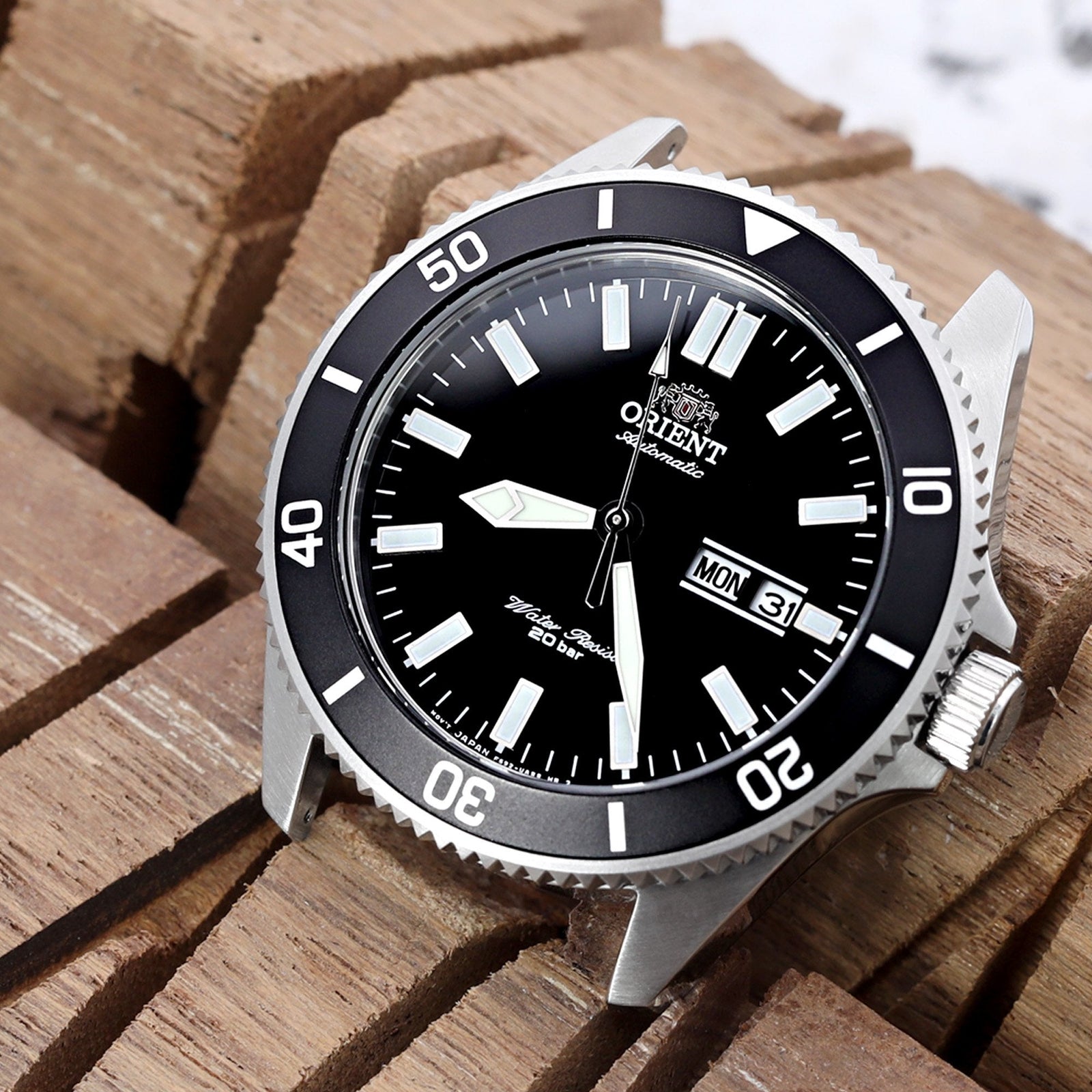 Orient Sports Kano Automatico AA00 - Orologio Uomo Subacqueo Vintage 44mm, Movimento Meccanico F6922 A Carica Manuale, Quadrante Nero E Giorno Data