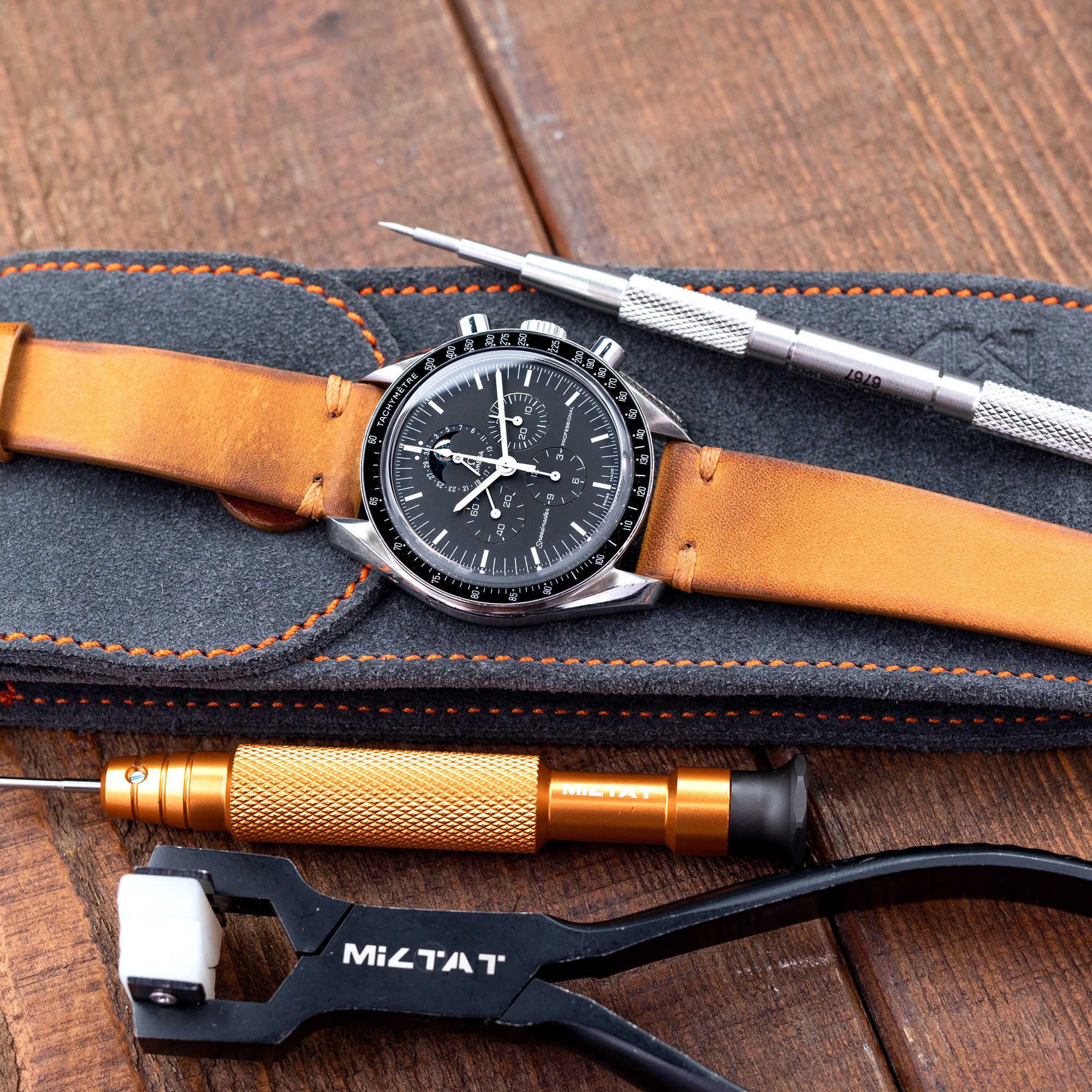 Simple Handmade Italian Leather Watch Strap - Light Brown