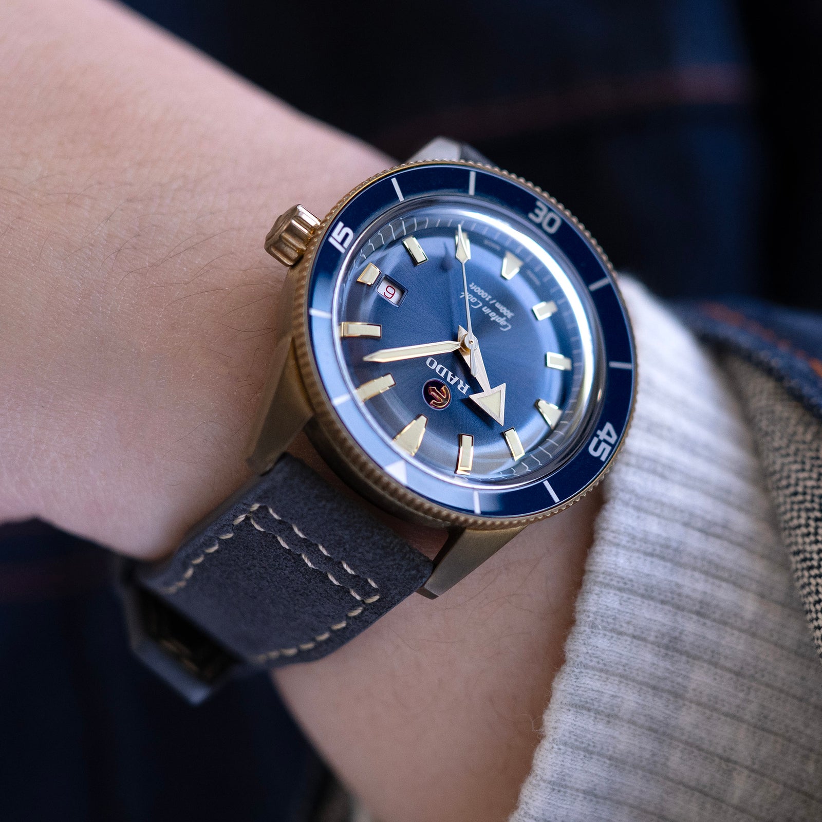 チャコールブラック・アルカンターラ生地クイックリリース時計バンド、ベージュステッチ、20mm・21mm・22mm