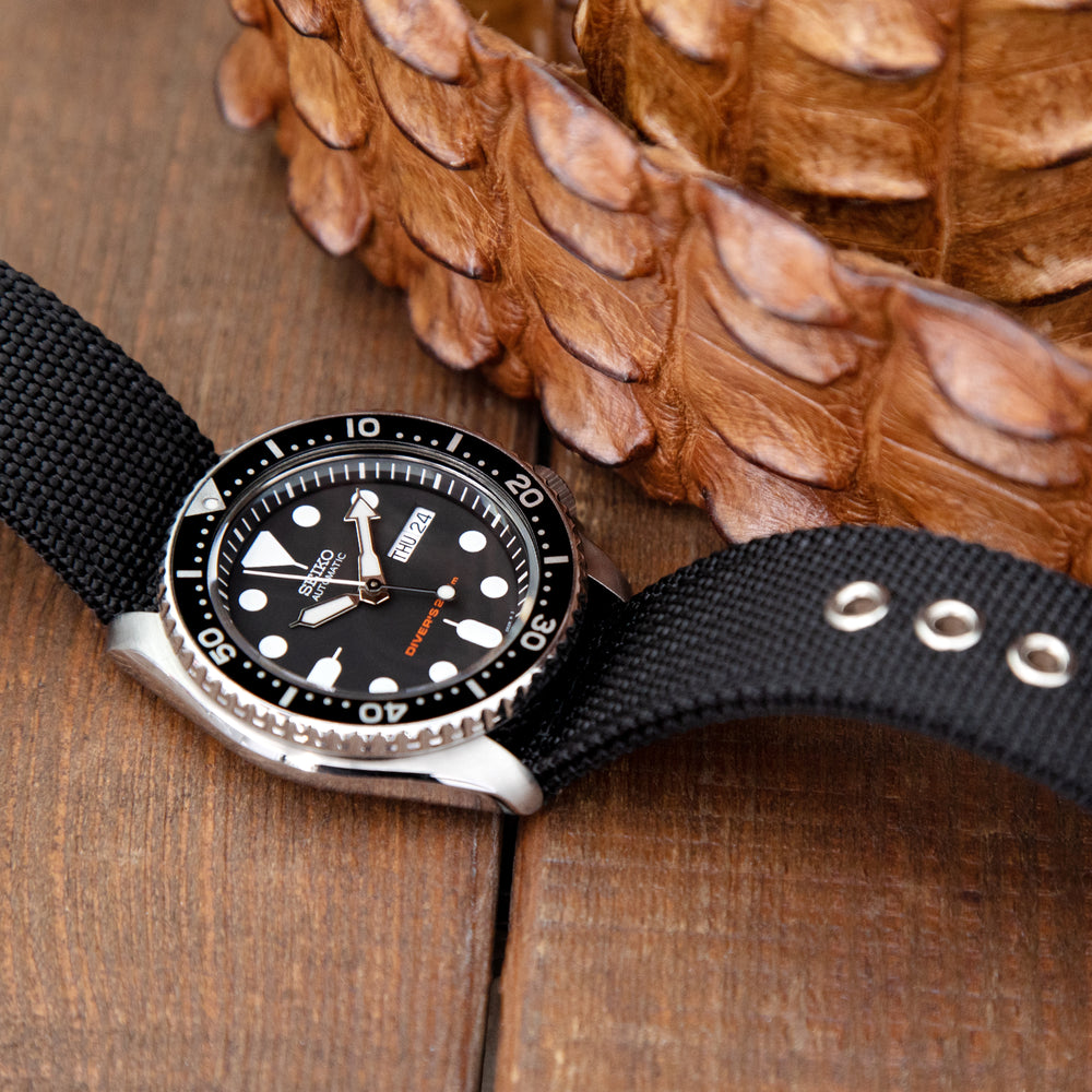 Unique Elegant Resin 22 mm Replacement Watch Band N09601G_K0025533 main image 1