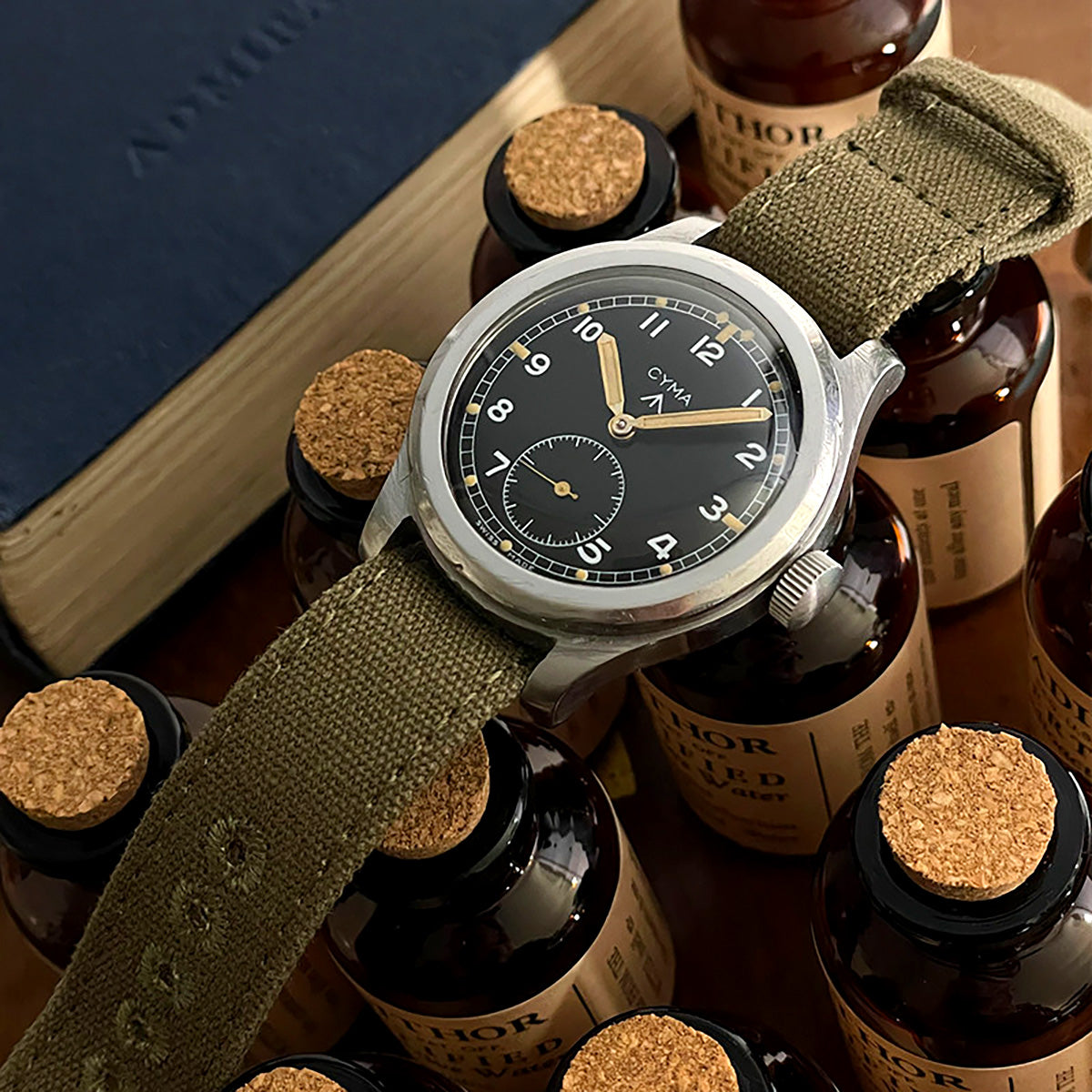 سوار نايلون قطعة واحدة 16 مم بلون الزيتون من HAVESTON، بتشطيب مصقول