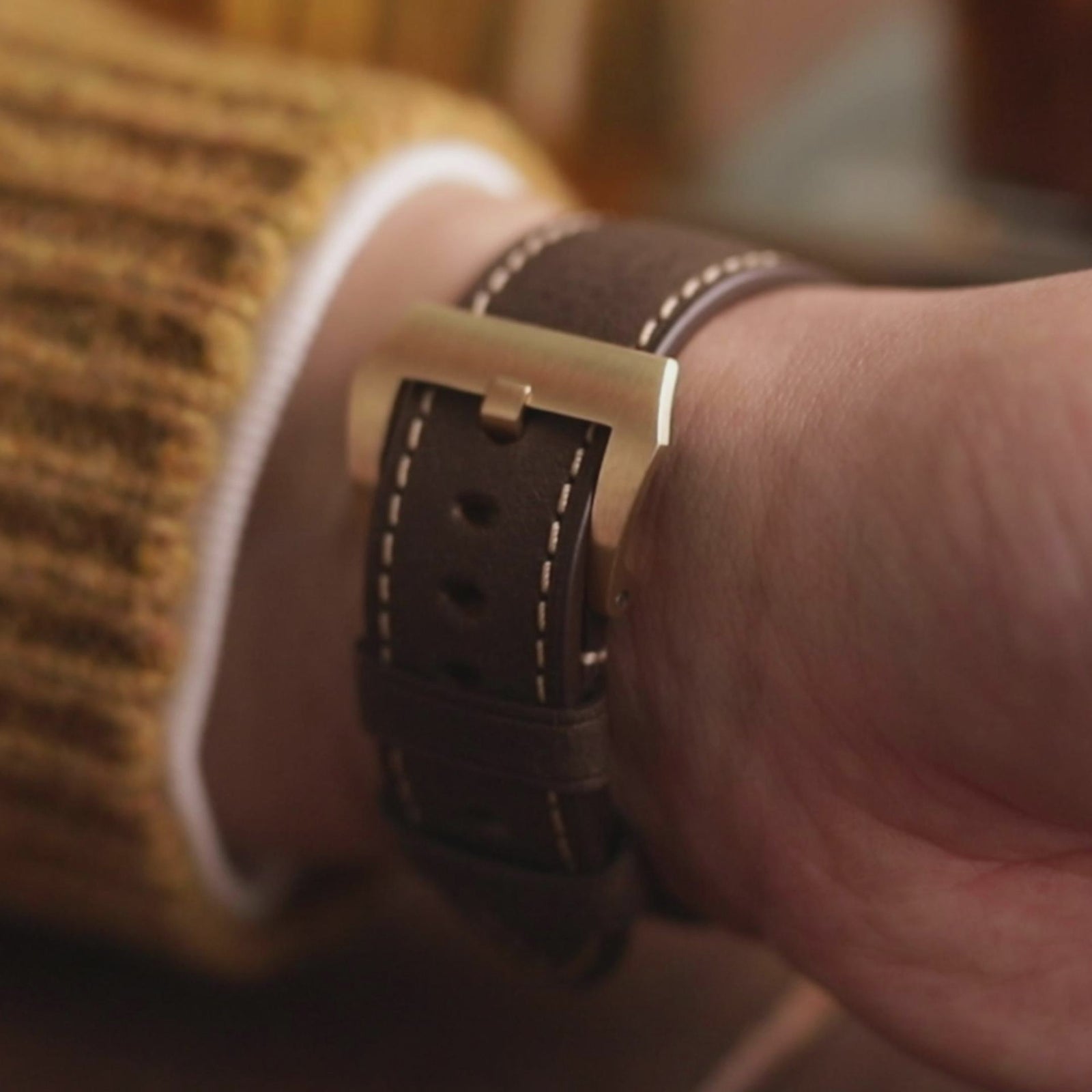 20mmまたは22mm #68 スポーティ アルミブロンズPVネジ式 4mmタンバックル