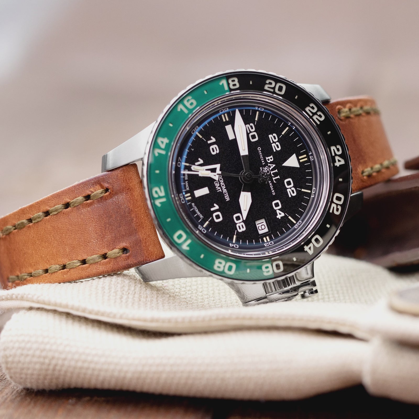 20mm ブラウングリフォン 一体型 ハンドメイド イタリアンレザー時計バンド、オリーブグリーンステッチ