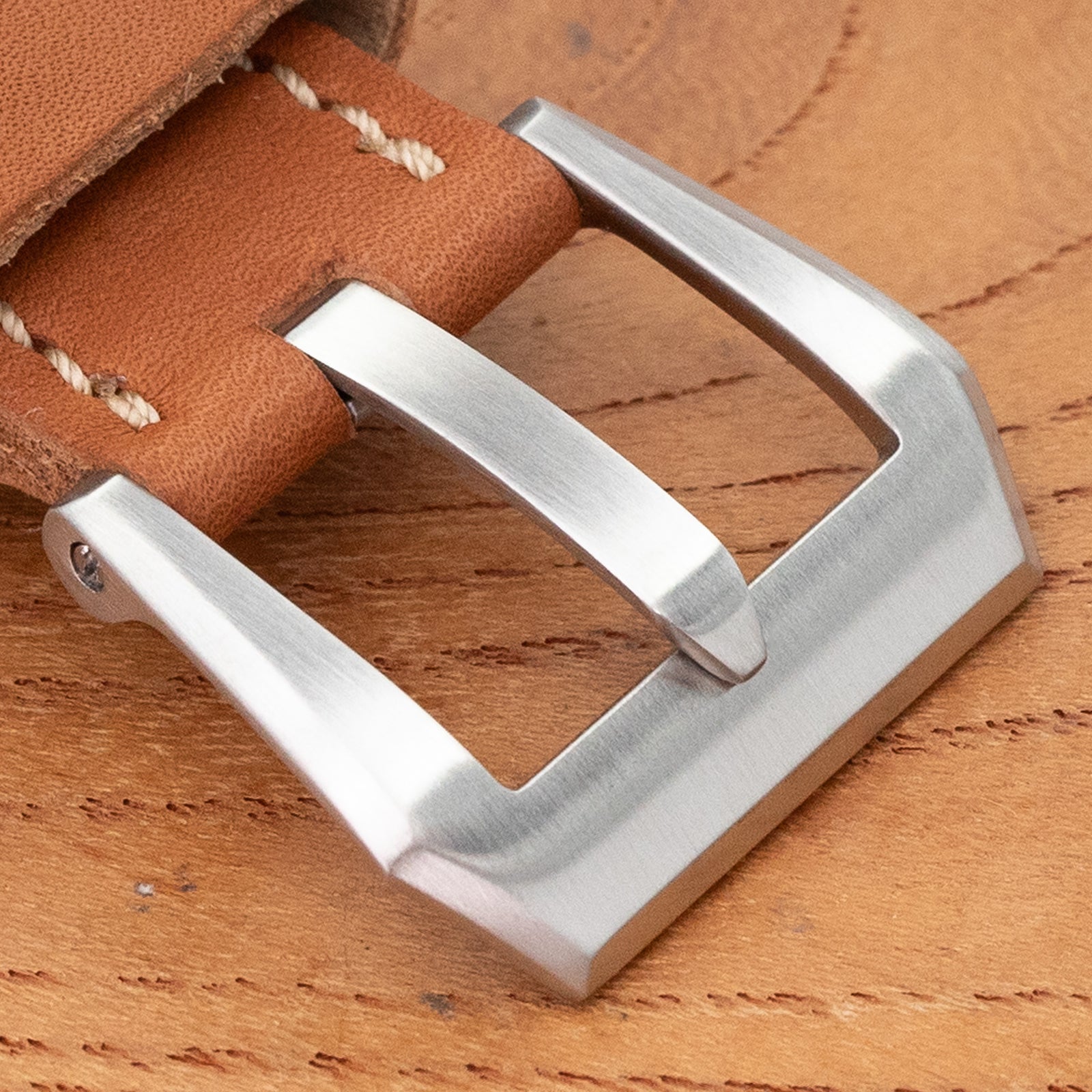 Boucle à vis biseautée en acier inoxydable 316L de haute qualité 20mm, 22mm ou 24mm, languette PV 4mm, finition brossée