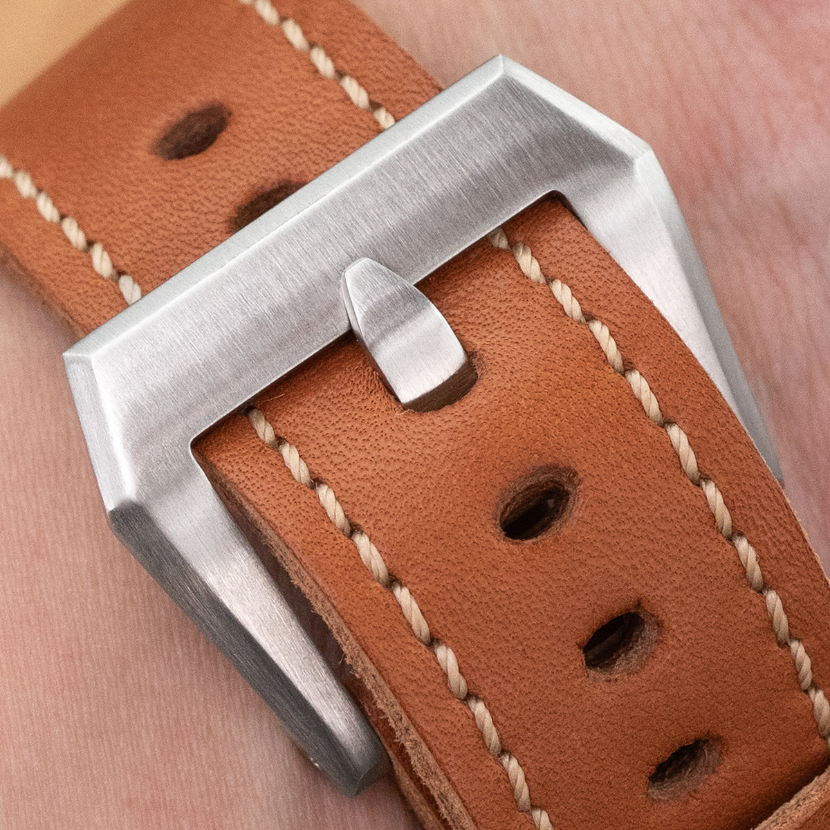 Boucle à vis biseautée en acier inoxydable 316L de haute qualité 20mm, 22mm ou 24mm, languette PV 4mm, finition brossée