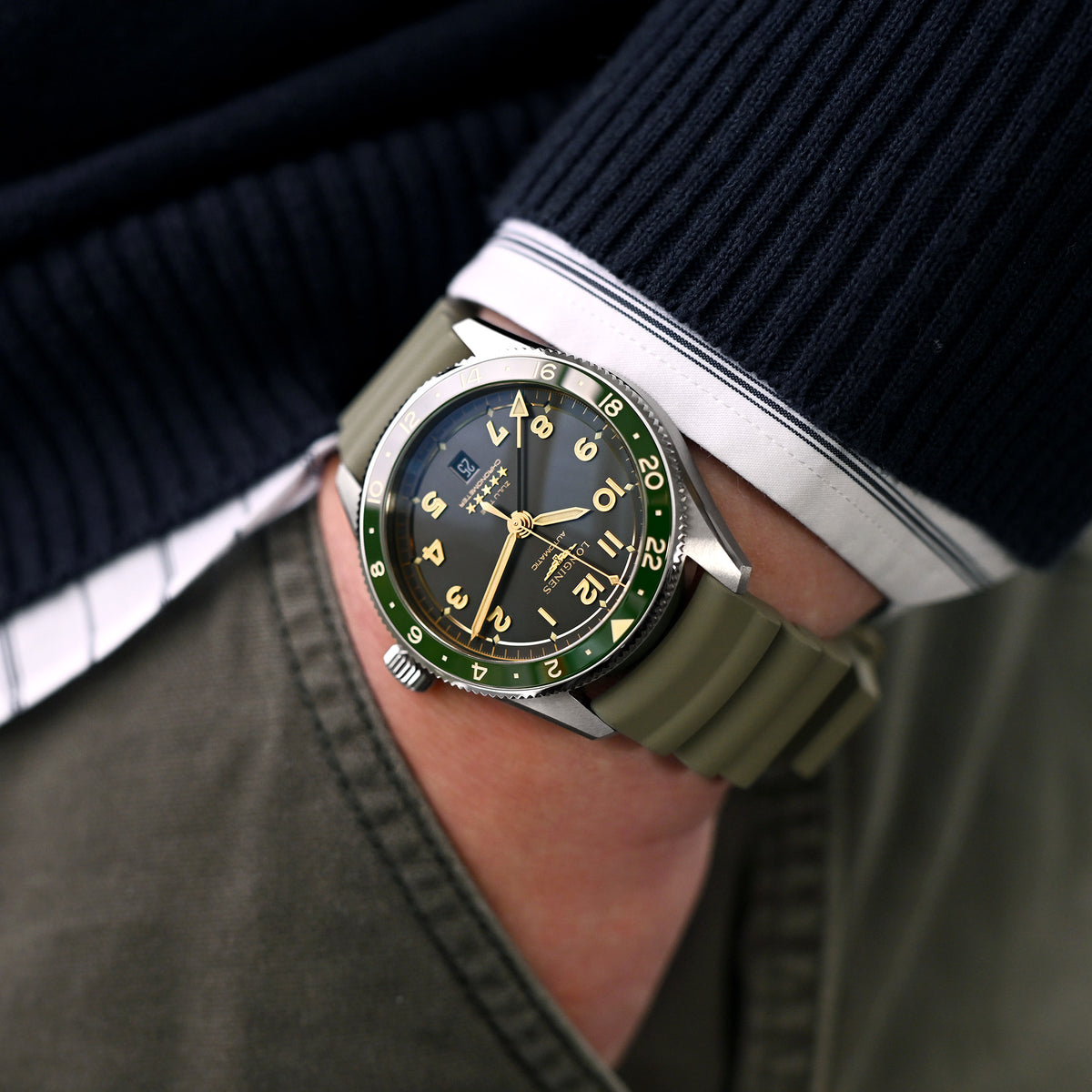 Q.R. Firewave Robustes FKM-Kautschukarmband mit gebogenem Ende, Aschgrün 22mm