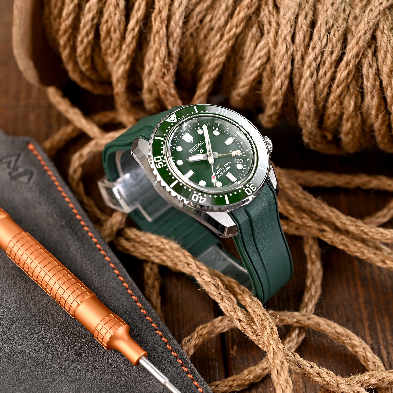 StrapXPro - SBX1A Rubber Strap for Seiko Prospex 1968 Diver¡¦s Modern Re-interpretation MM200 GMT Series SPB381, Green Strapcode watch bands