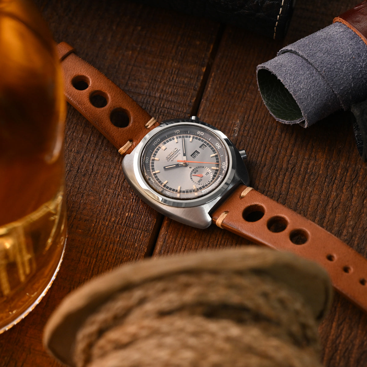 Q.R19mmまたは20mm ブラウンレザー イタリア製ハンドメイド レーサーウォッチバンド、ベージュステッチ。