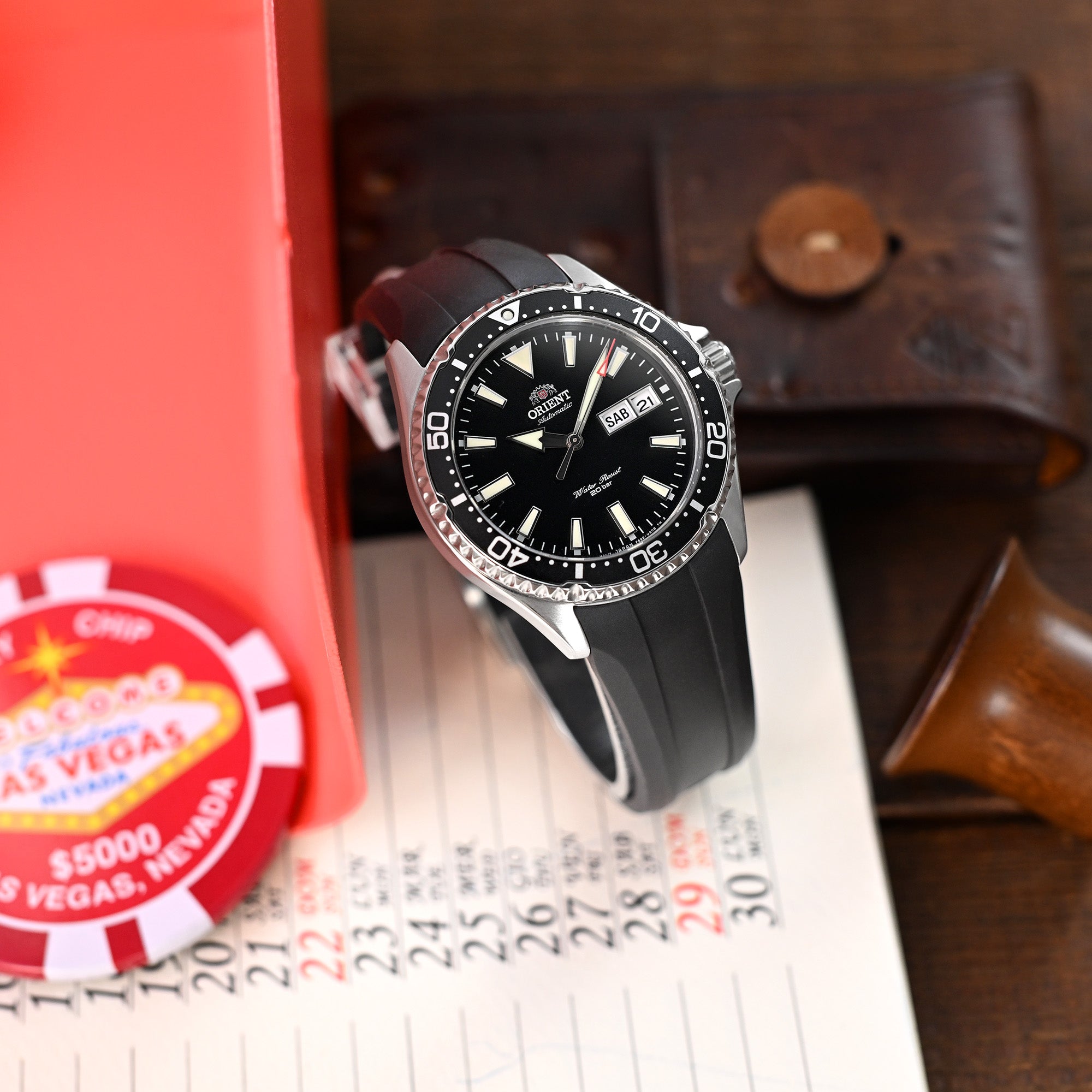 22mm Black Curved End Fkm Bashing cinghia per Orient Kamasu