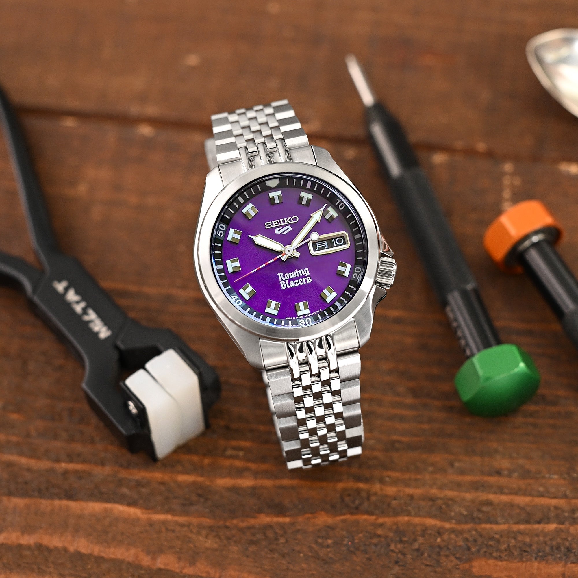 20mm Asteroid Stainless Steel Band for Seiko 5 Sports 40mm | StrapCode