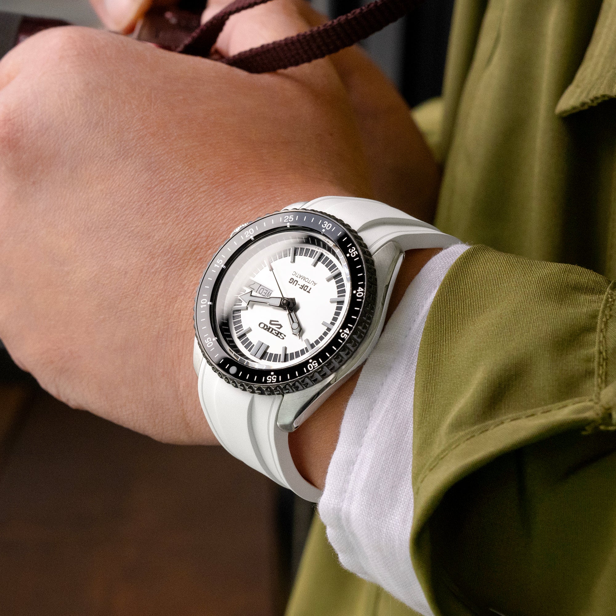StrapXPro SX1A White Rubber Strap for Seiko 5 Sports 5KX GMT