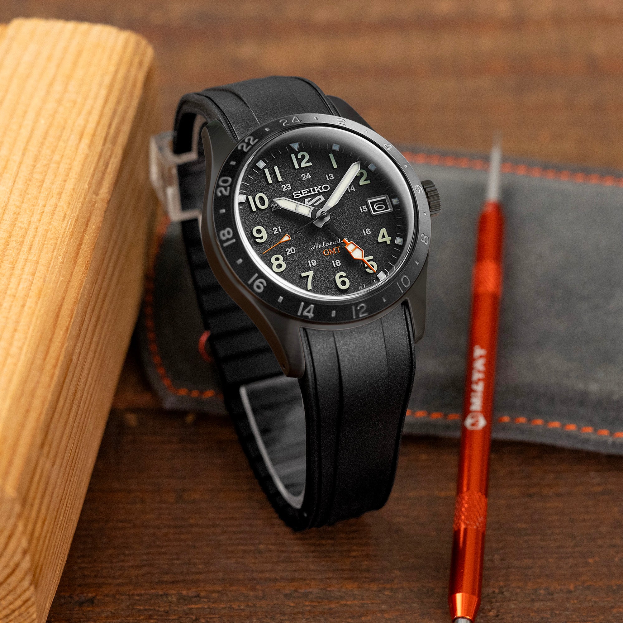 プチコ StrapXPro Rubber Watch Strap Seiko 5 Sports Field GMT | Strapcode