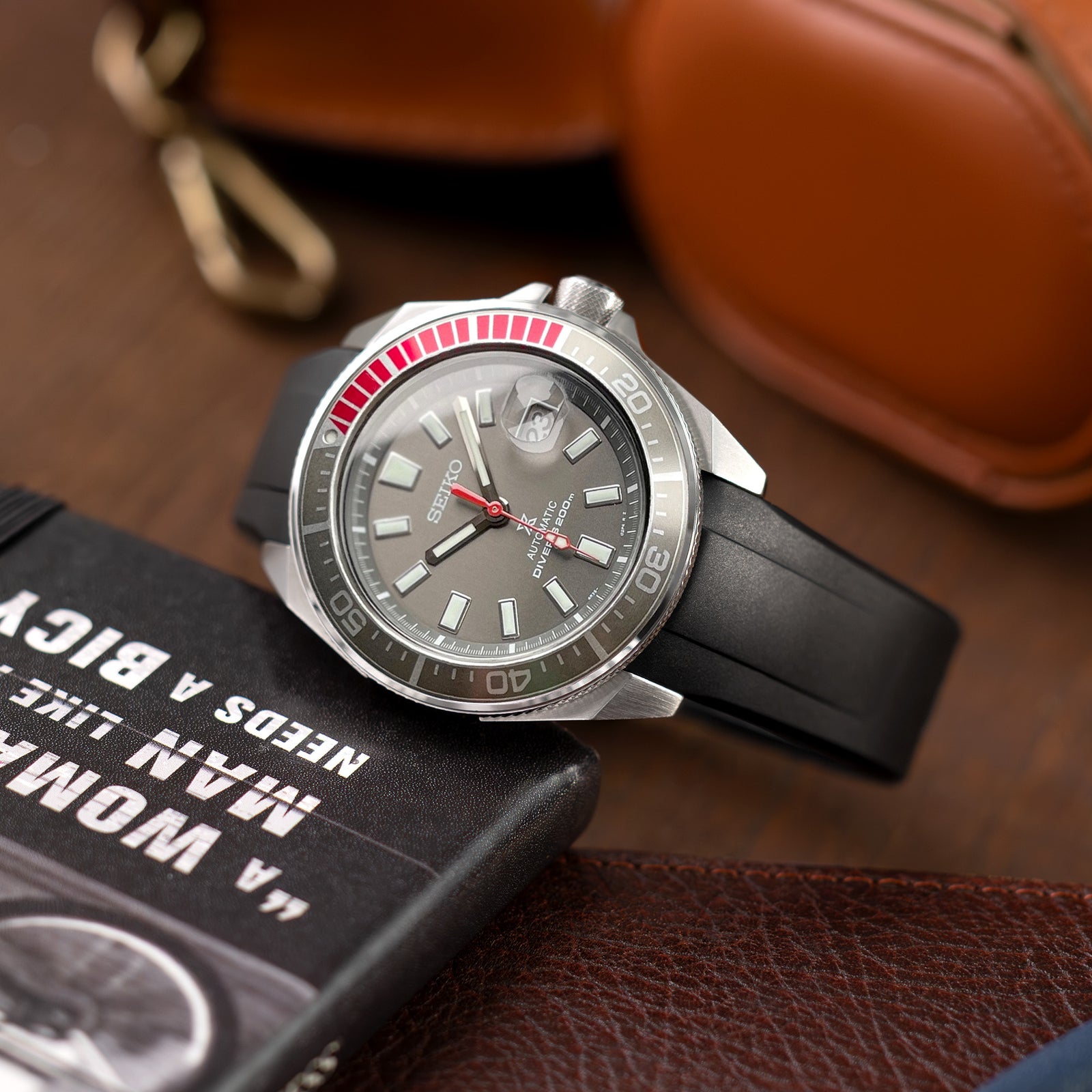 22mm Crafter Blue Black Rubber Curved Lug Watch Strap for Seiko Samurai SRPB51 Strapcode Watch Bands