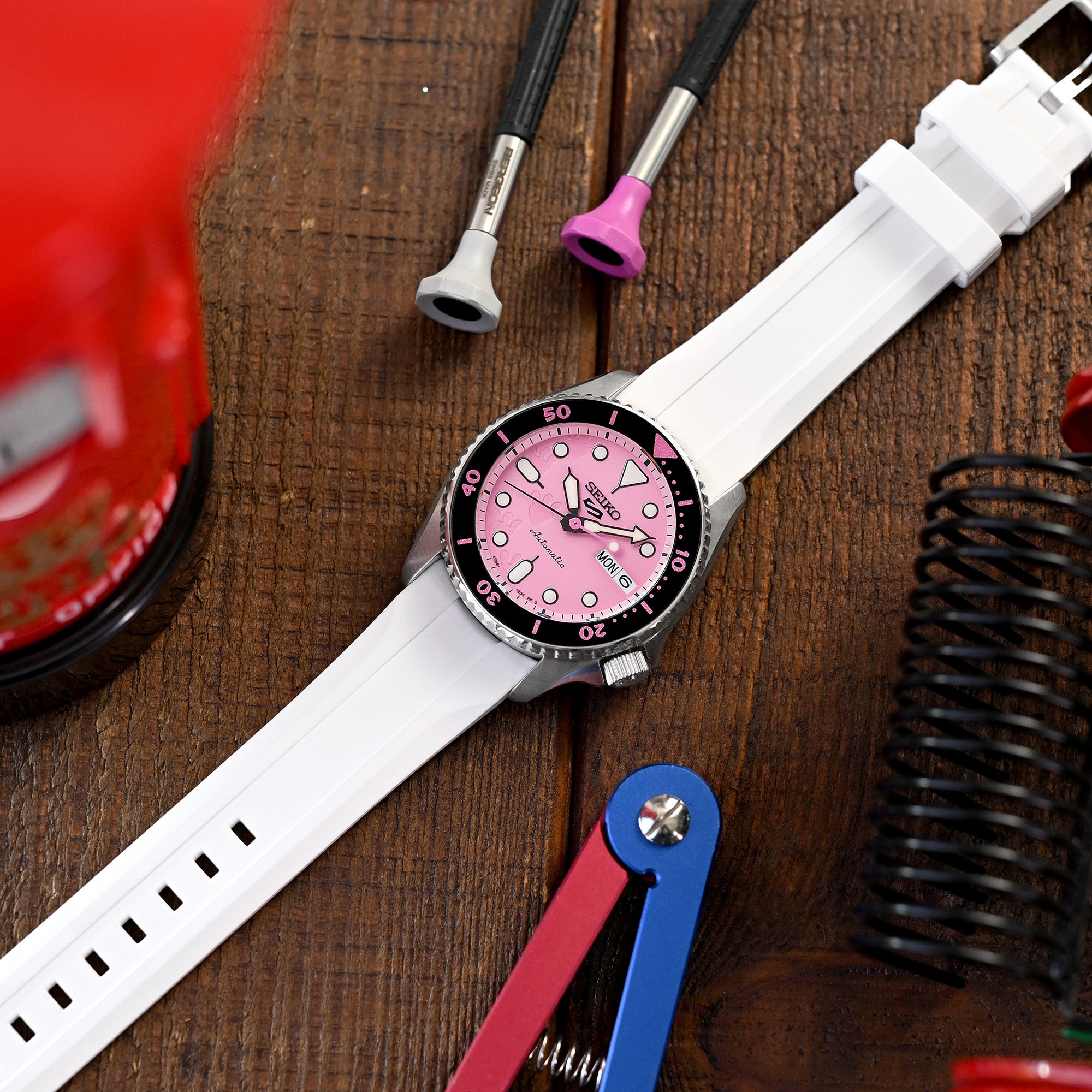 20mm, Wheels Resilient Curved End FKM rubber Watch Strap | Strapcode