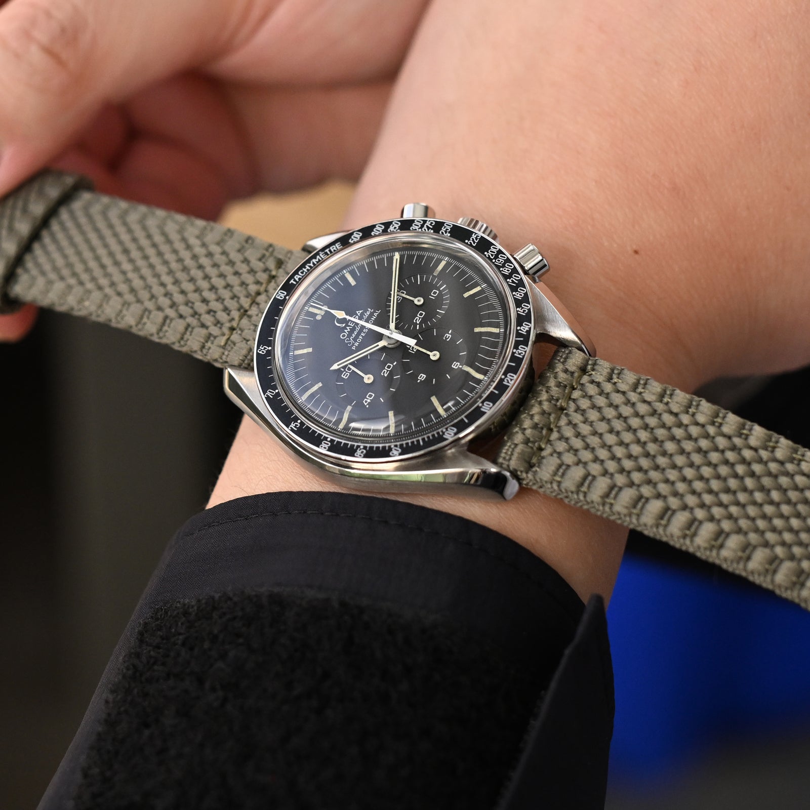 2-pcs Unique Pattern Military Green Watch Band, Polished Buckle