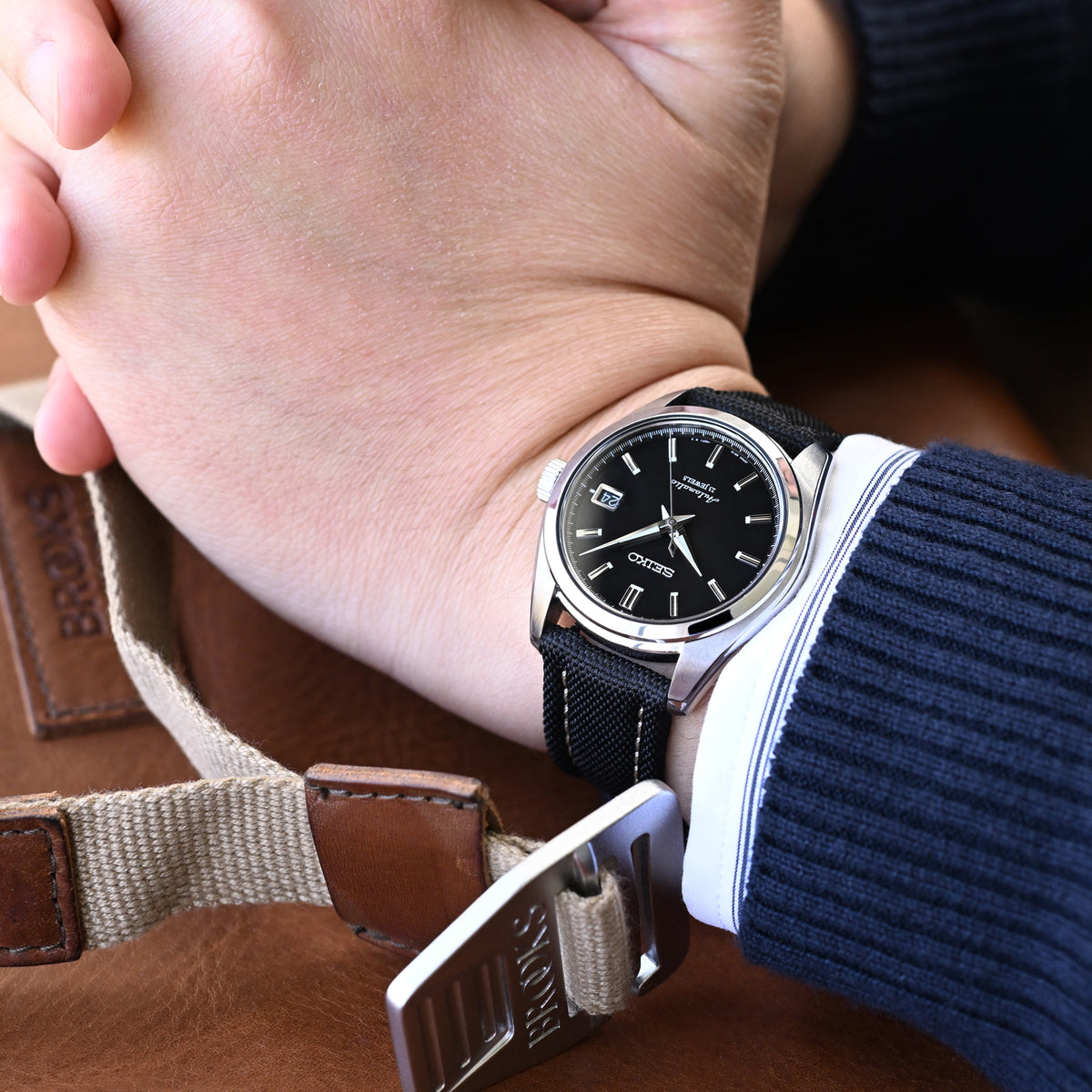 アビエーター スタイル ブラックキャンバス クイックリリース 時計バンド、20mm または 22mm