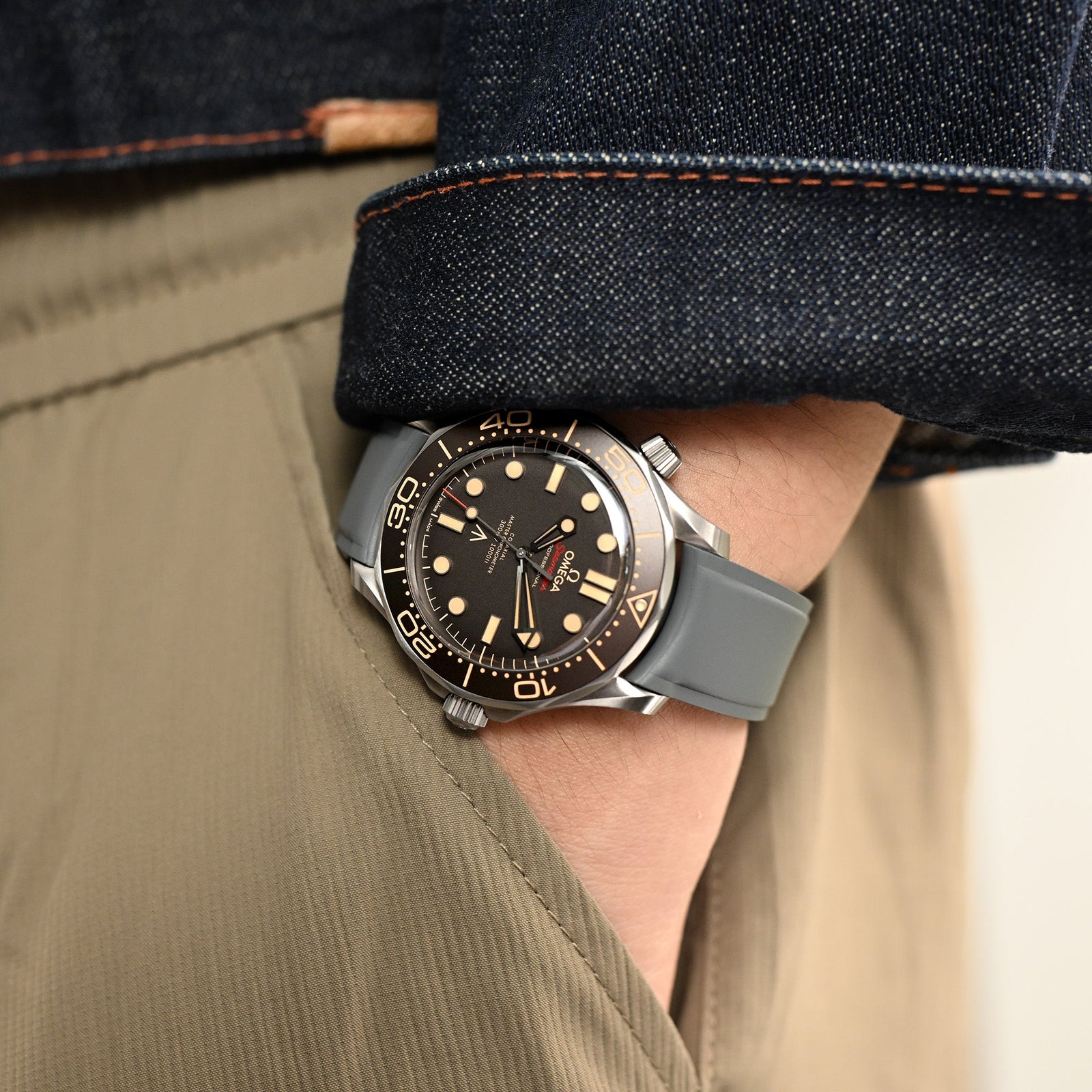 Crafter Blue - CX03 Grey Quick Release Flexi-Curved FKM Rubber Watch Strap Strapcode Watch Bands