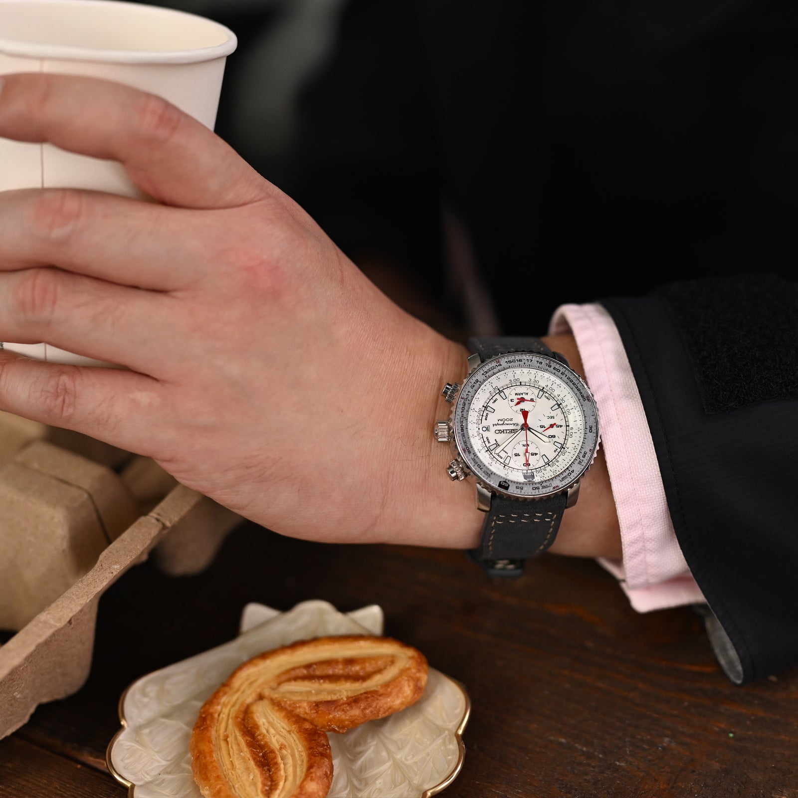 チャコールブラック・アルカンターラ生地クイックリリース時計バンド、ベージュステッチ、20mm・21mm・22mm