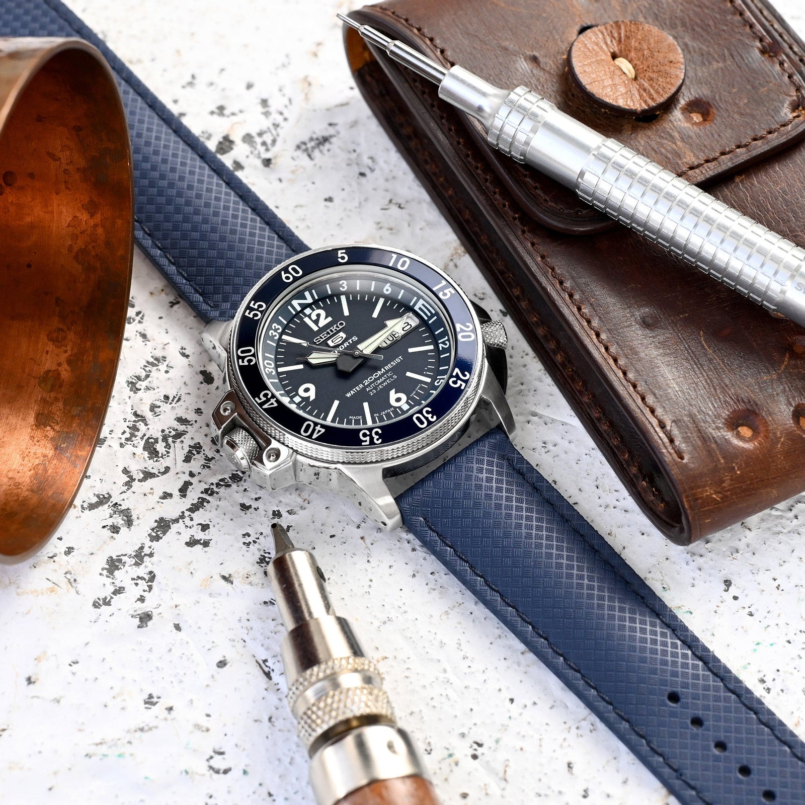 Seiko 5 Sports SKZ209J1 200m Atlas Diver Strapcode watch bands