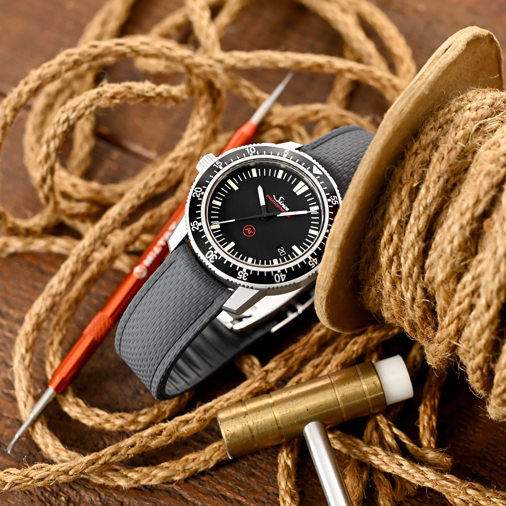 FKM41 Quick Release Titanium Slinea Clasp FKM Watch Strap | Strapcode