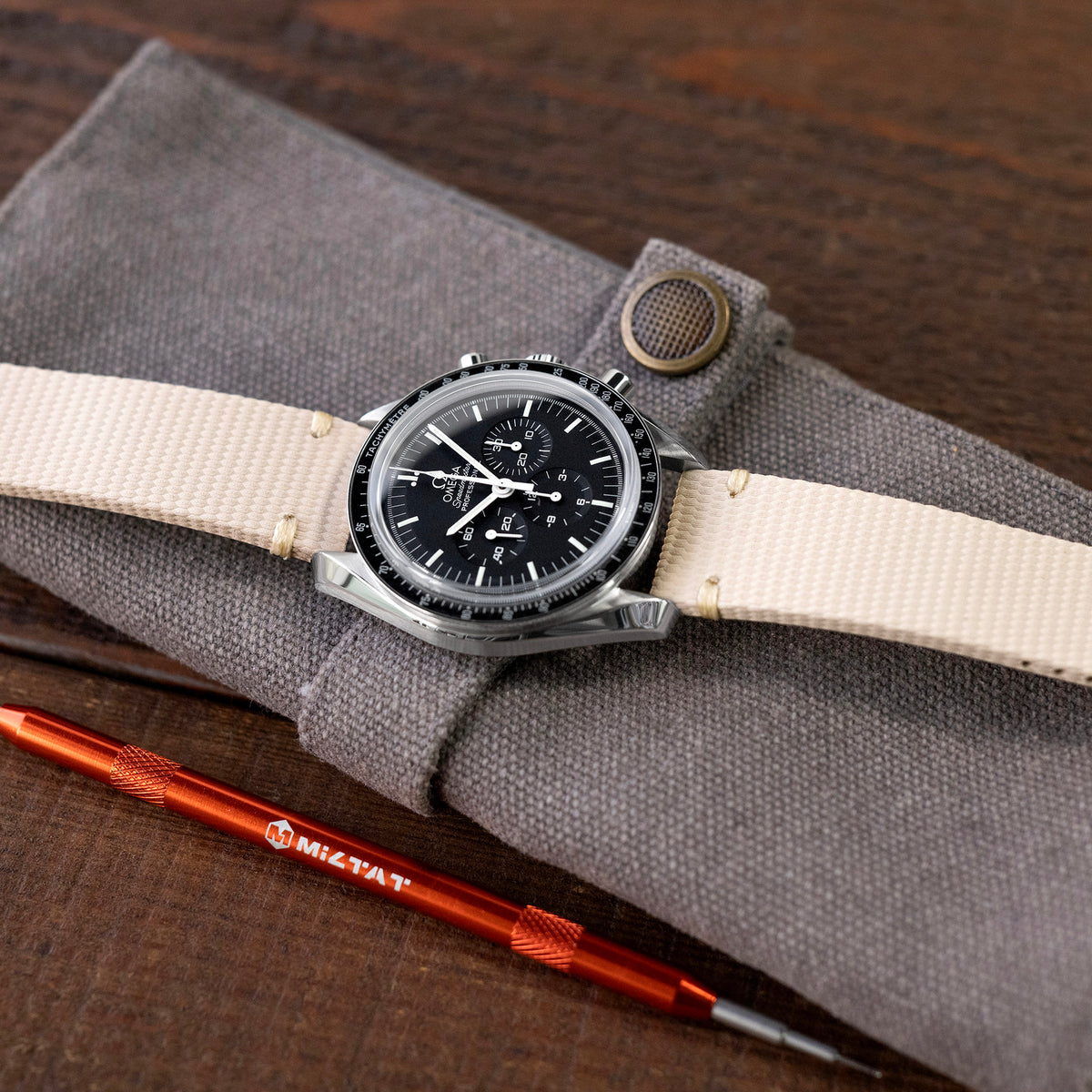 Omega Speedmaster Professional Moonwatch 3573.50.00 Strapcode watch bands