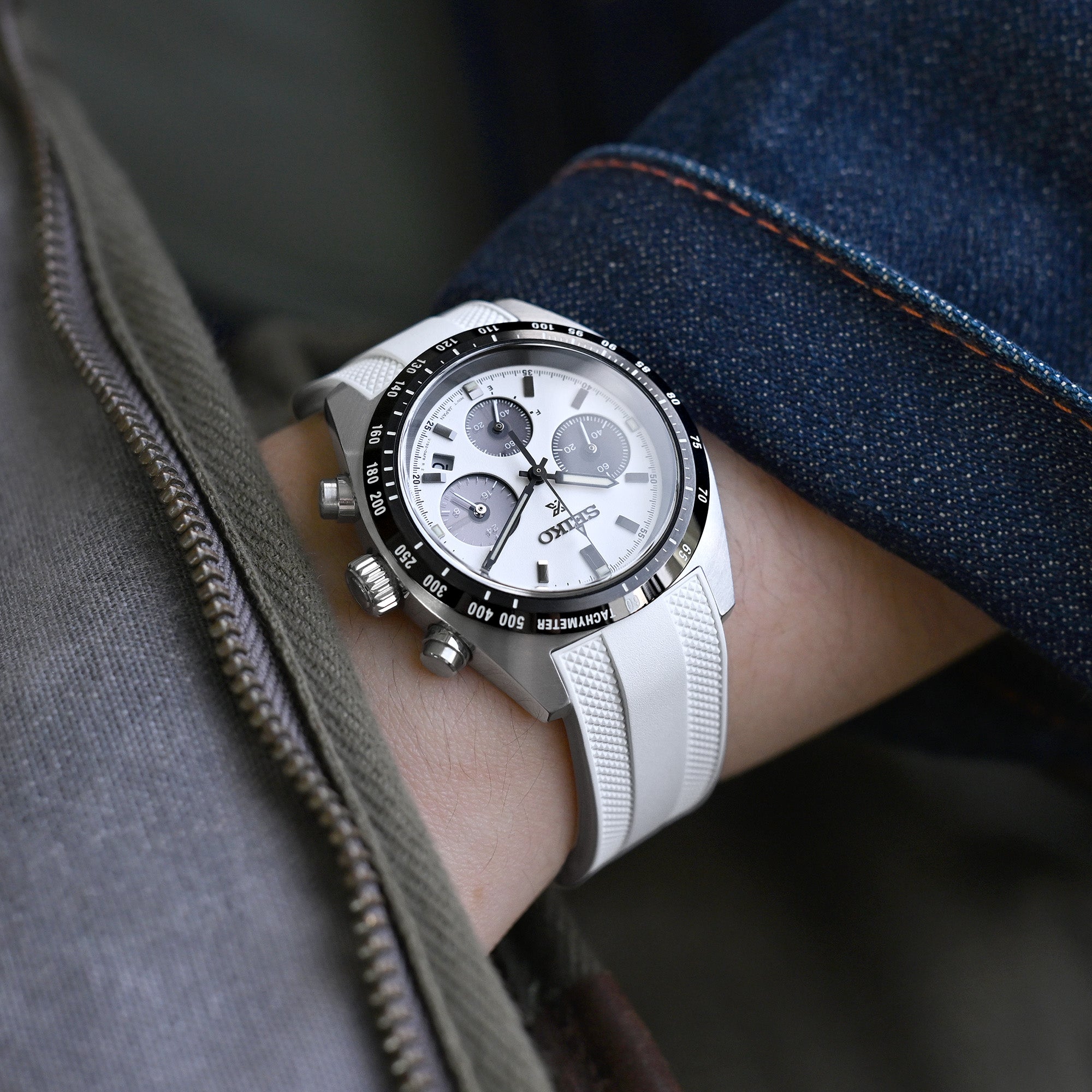 StrapXPro - White SMX03A Rubber Strap compatible with Seiko Speedtimer SSC813 Series Strapcode watch bands
