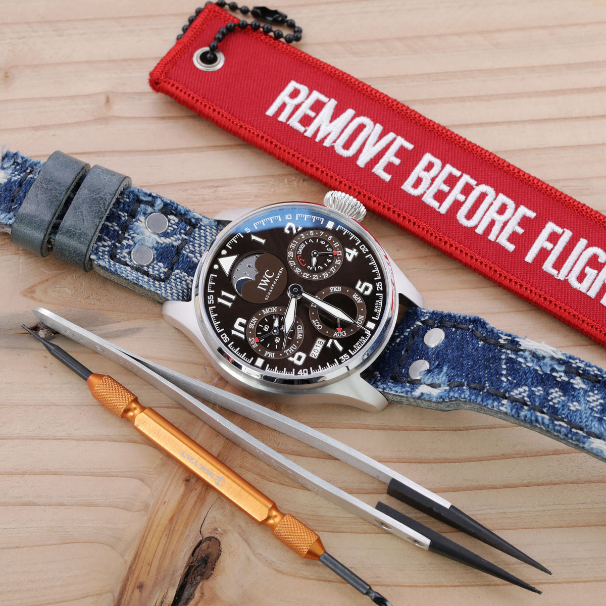 IWC - Strapcode