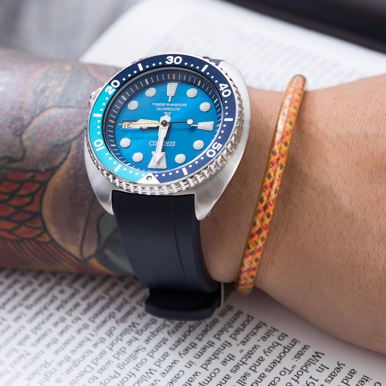 Seiko Turtle Crafter Blue Black Curved End Rubber Straps | Strapcode