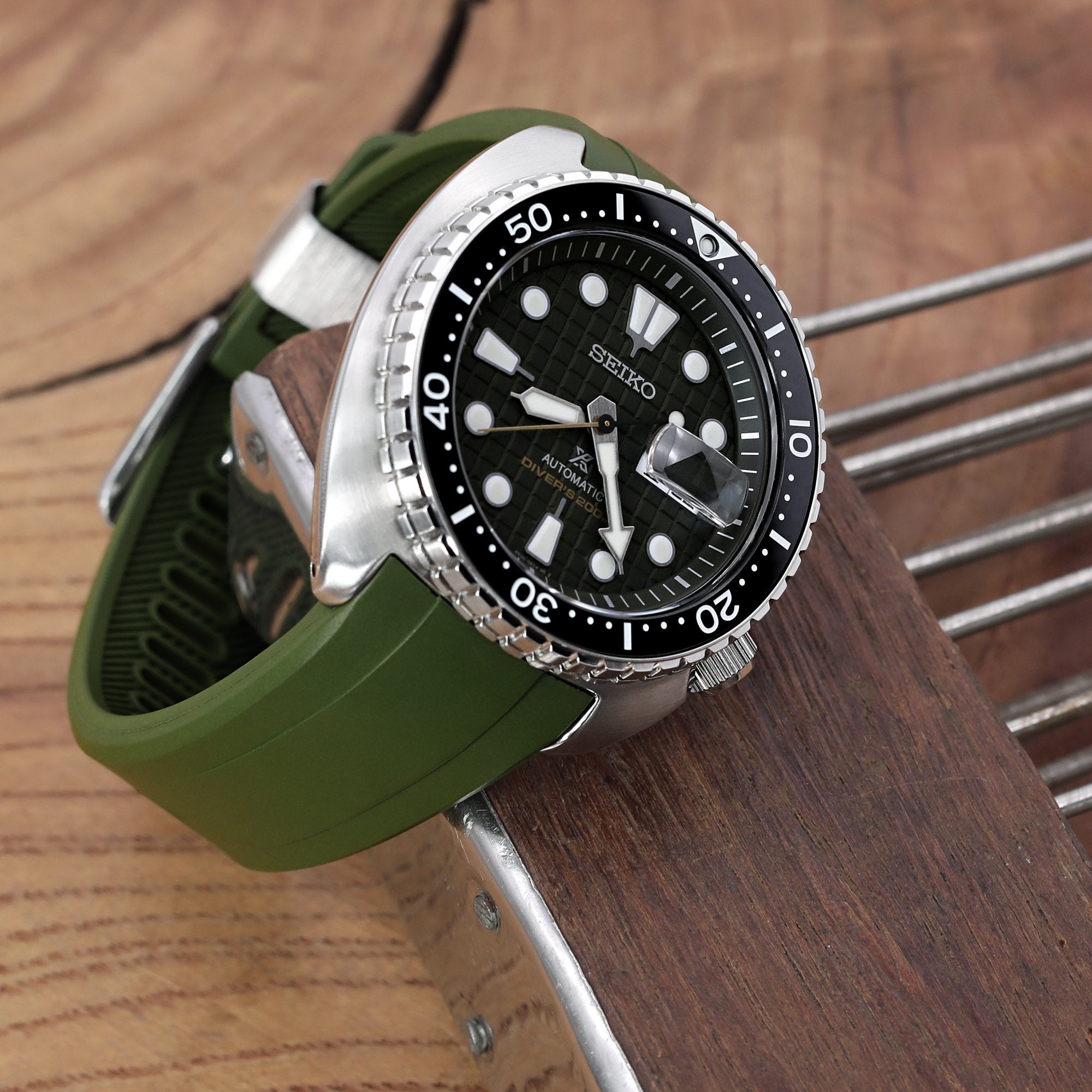 MiLTAT Super 3D Jubilee Brushed steel band for Seiko Turtle SS221820B046 -  watchesonline.com
