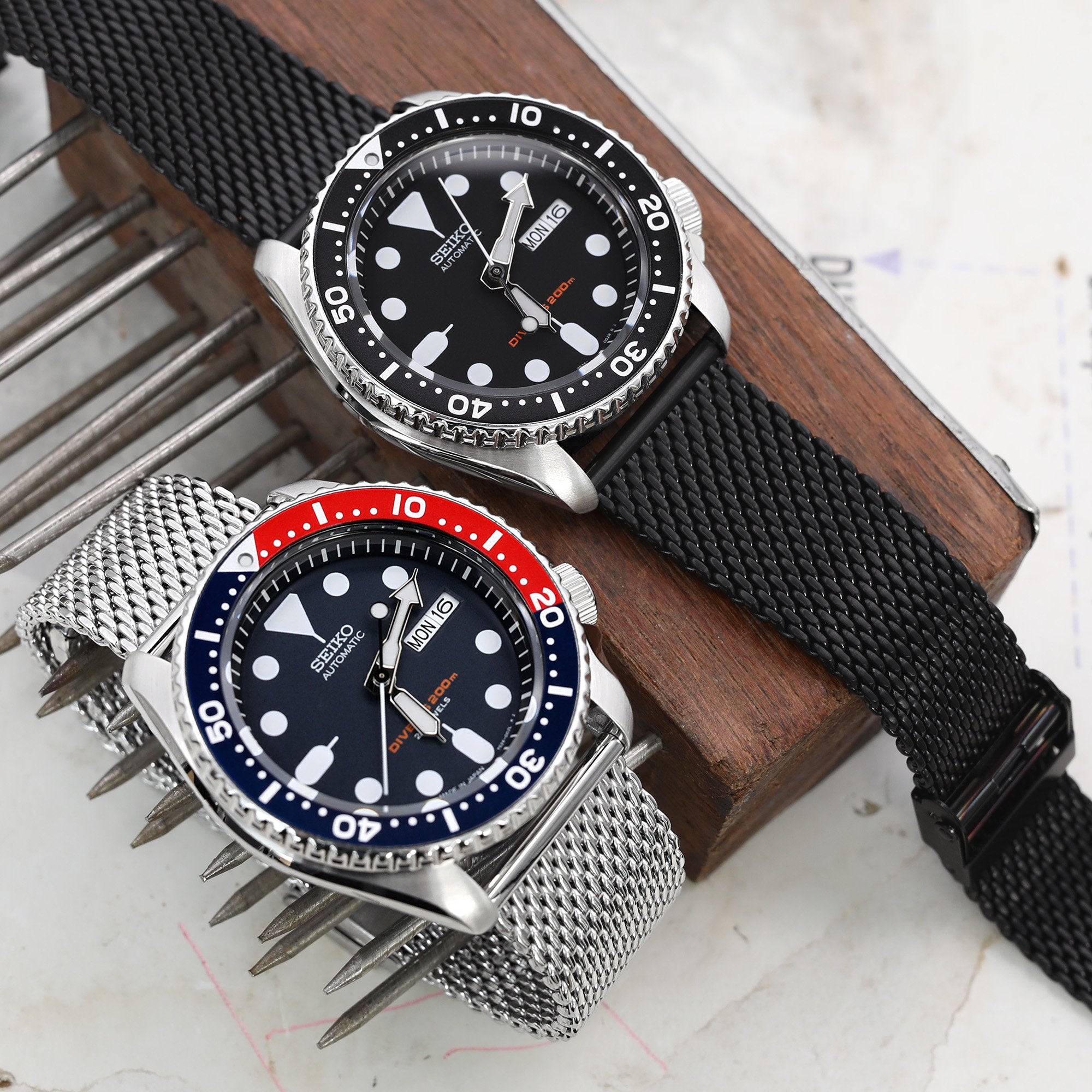 Seiko SKX007 Diver's 200m Automatic Watch