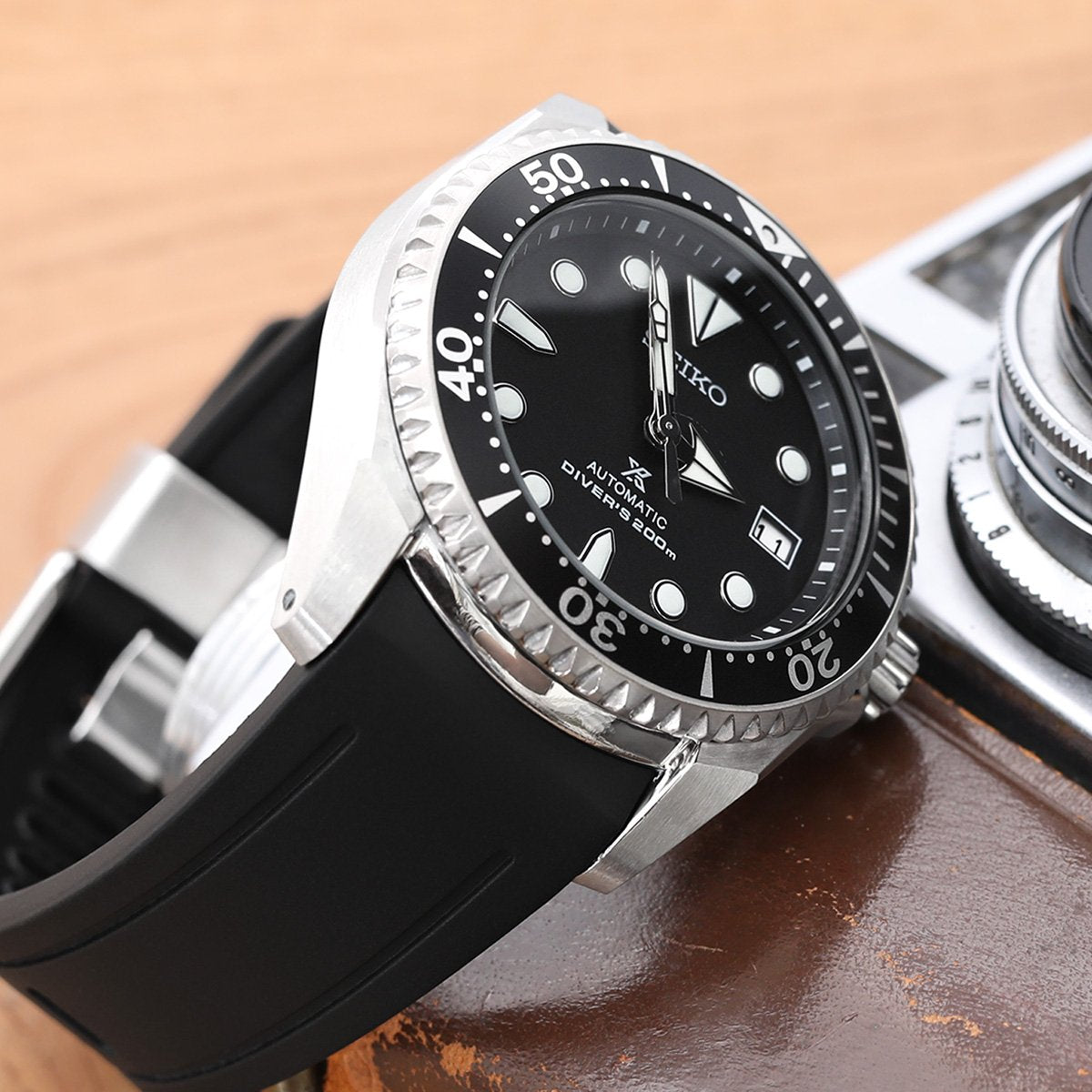22mm Crafter Blue Black Rubber Curved Lug Watch Band for Seiko Shogun SBDC007 Strapcode Watch Bands