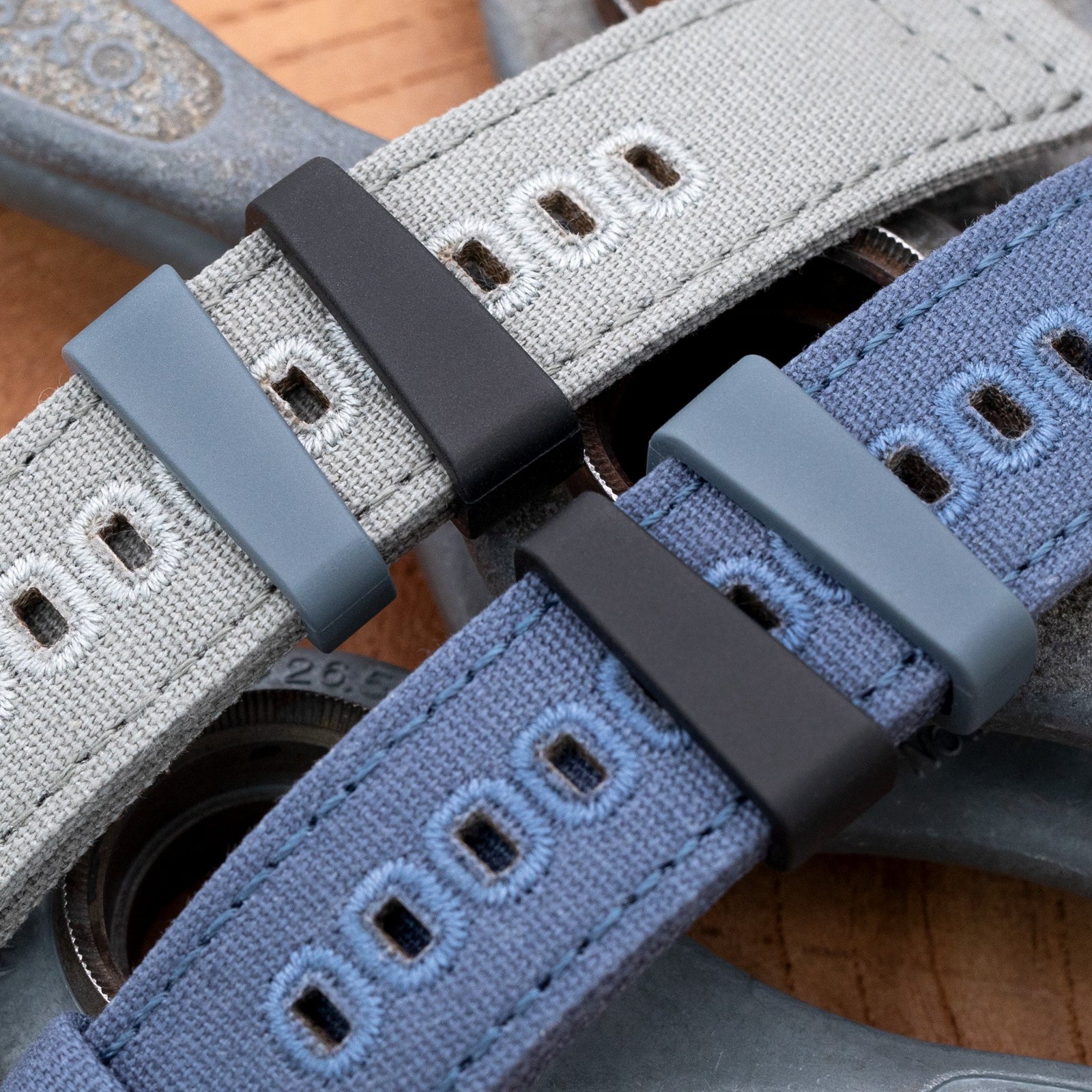 Rubber Strap Keeper Loops for 20mm 22mm Watch Bands (4