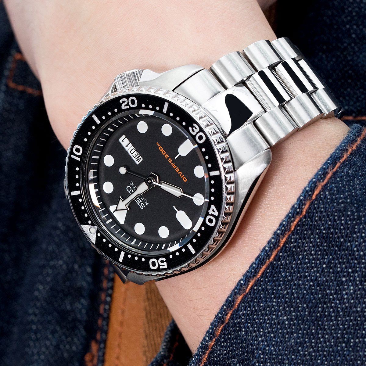 Seiko SKX007 Diver's 200m Automatic Watch Strapcode Watch Bands