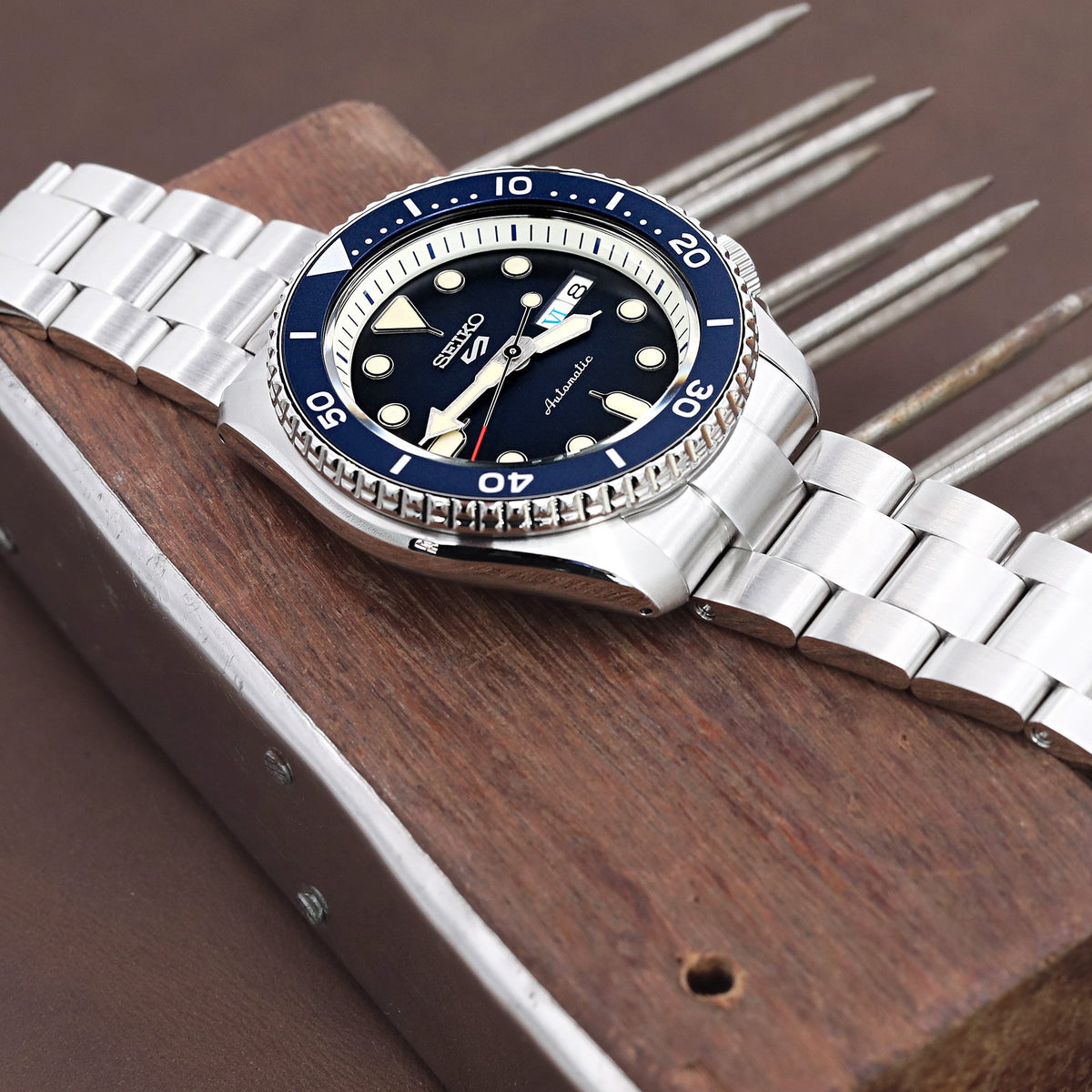 SEIKO 5 sports オートマチック Seiko - 5 Sports Automatic | SRPE57