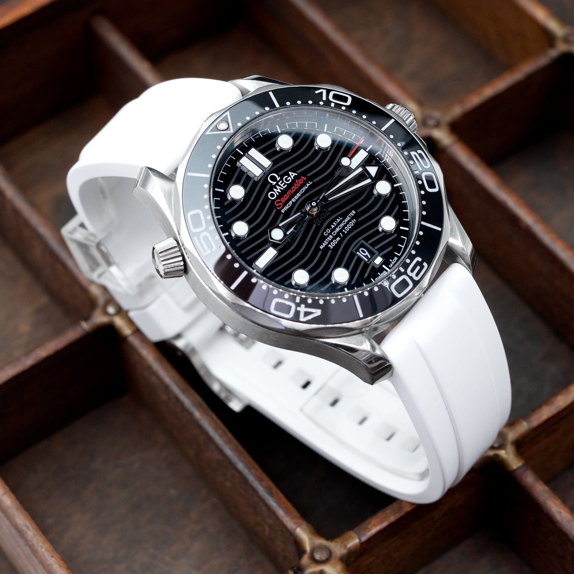 Omega Seamaster Diver 300M Co-Axial Master Chronometer 42MM Ref. 210.30.42.20.01.001 Strapcode Watch Bands