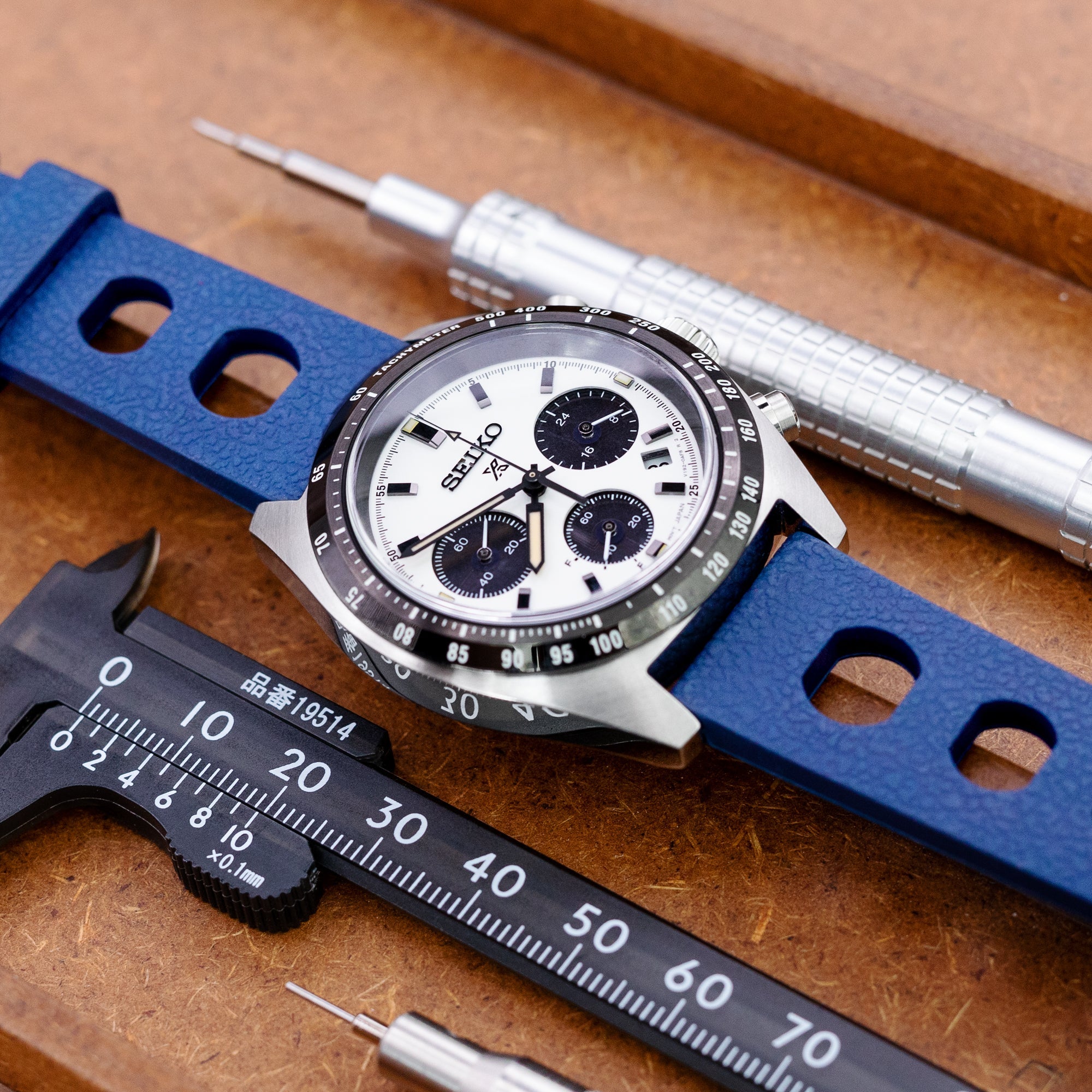 Seiko Speedtimer Panda chronograph SSC813 White Seitona  Strapcode Watch Bands