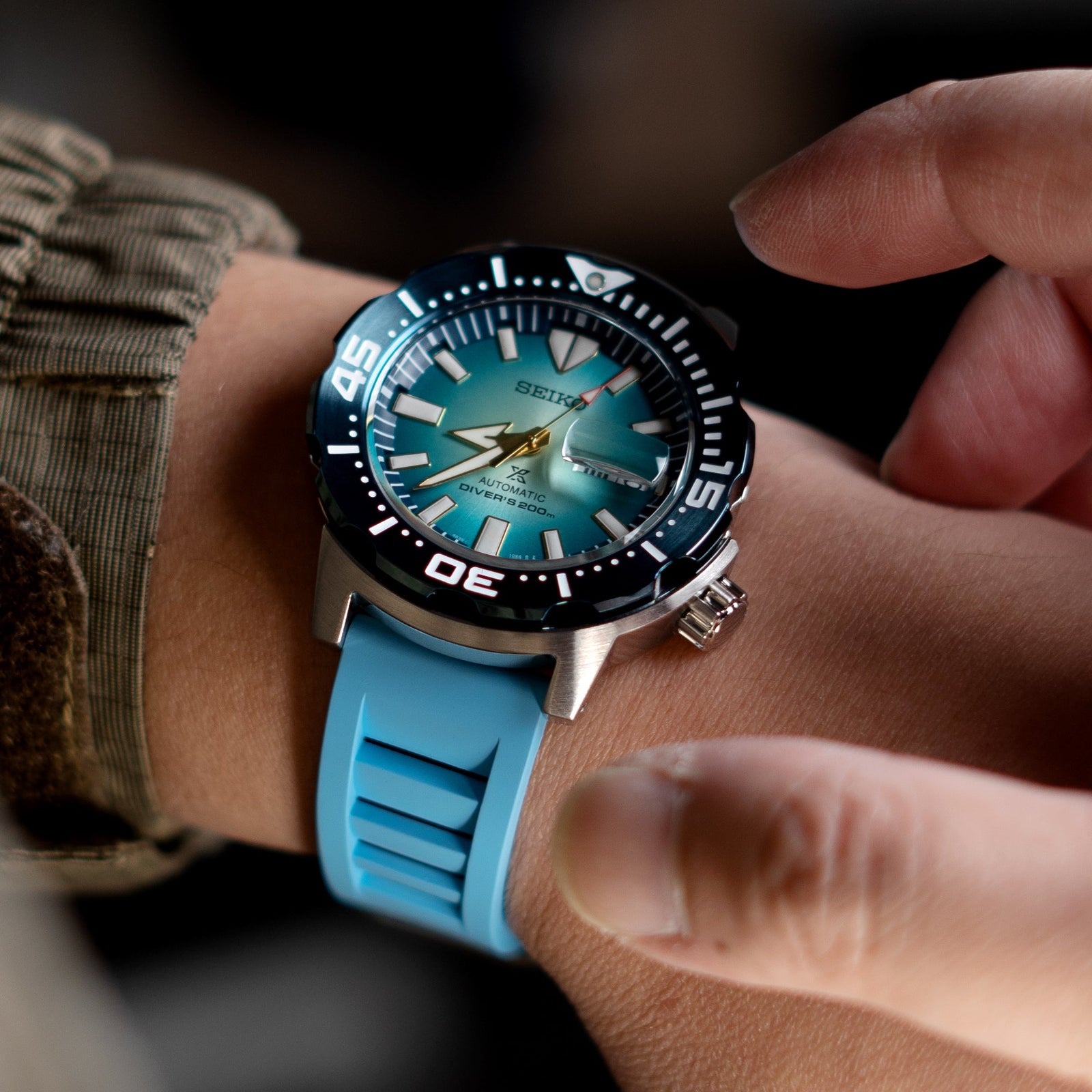 Light blue rubber watch strap deals