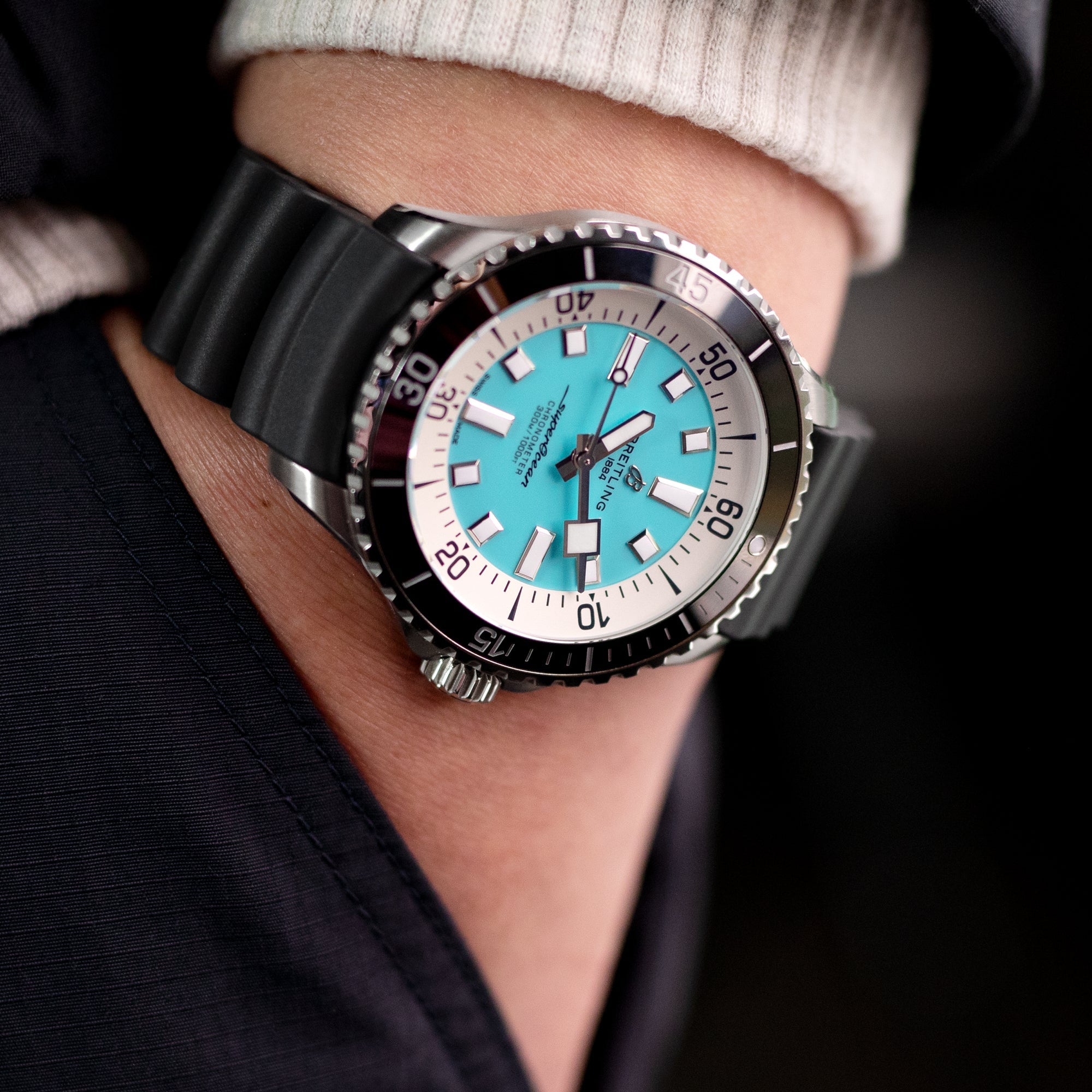 Breitling SuperOcean Automatic 44 Turquoise Blue ; IWC Pilot Timezoner TOP GUN Ceratanium IW395505 Strapcode watch bands