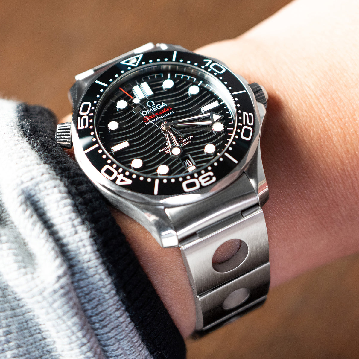 Omega Strapcode