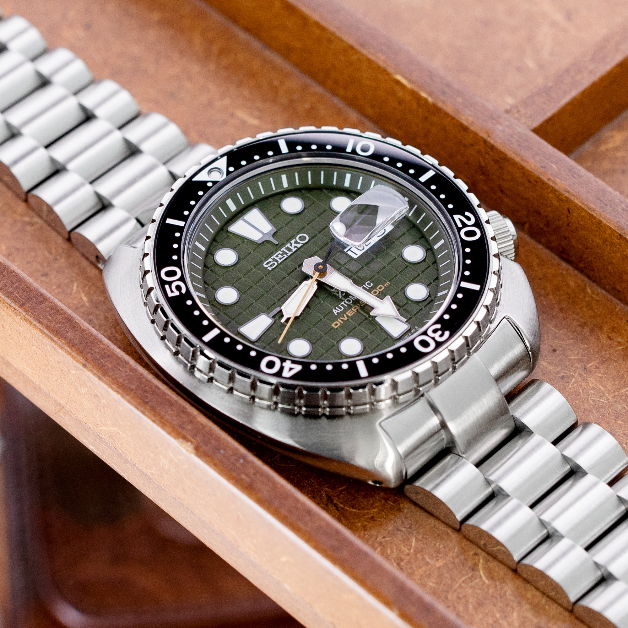 seiko turtle bracelet