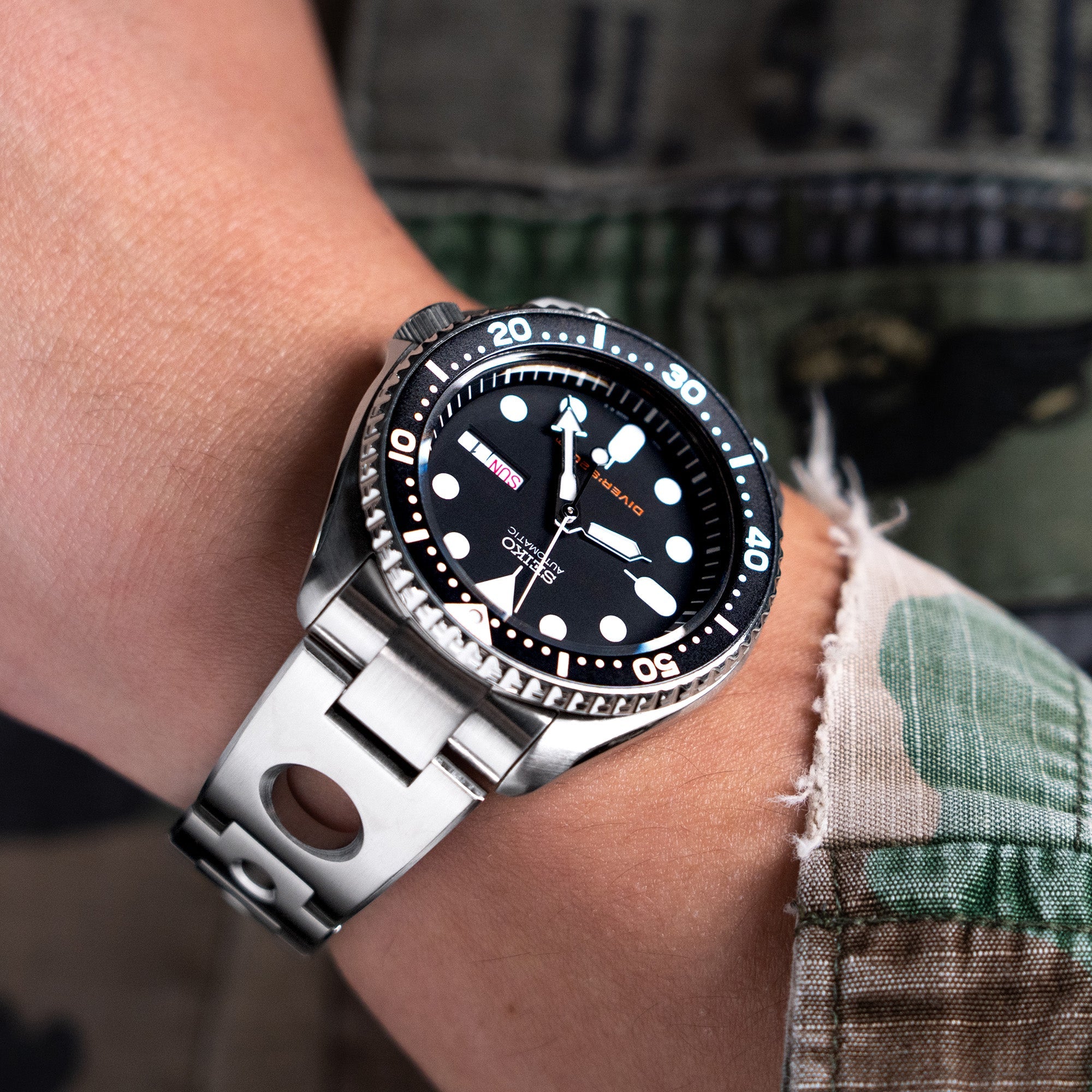 Cinturino In Gomma Nera 22 Mm Per Orologi Subacquei Seiko SKX007, SKX009, SKX011 – Con Barrette A Molla Incluse