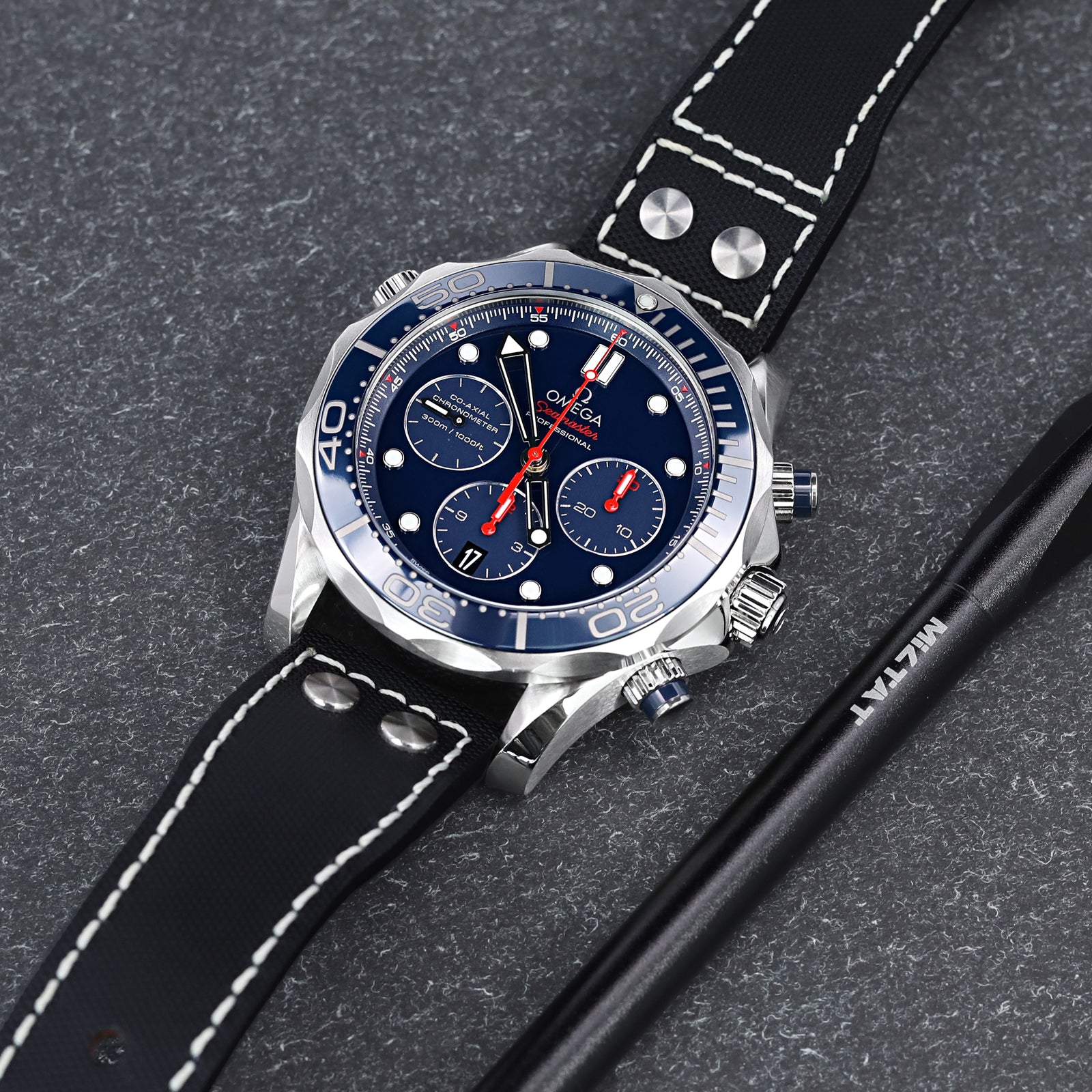 Pilot Black Woven Texture Rivet Strap 20mm to 23mm