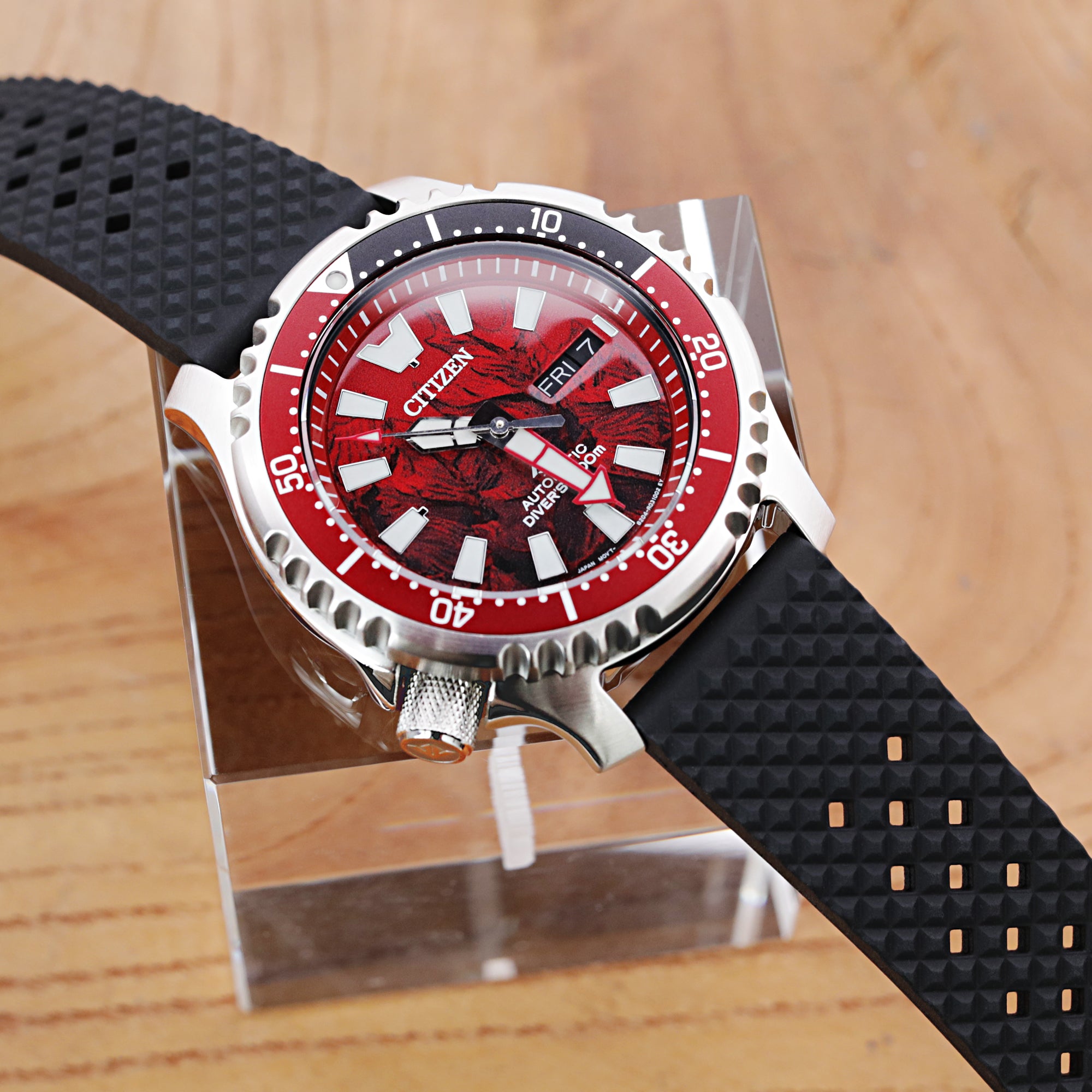 Rhombus Black FKM Quick Release rubber watch strap, 20mm


 Strapcode Watch Bands