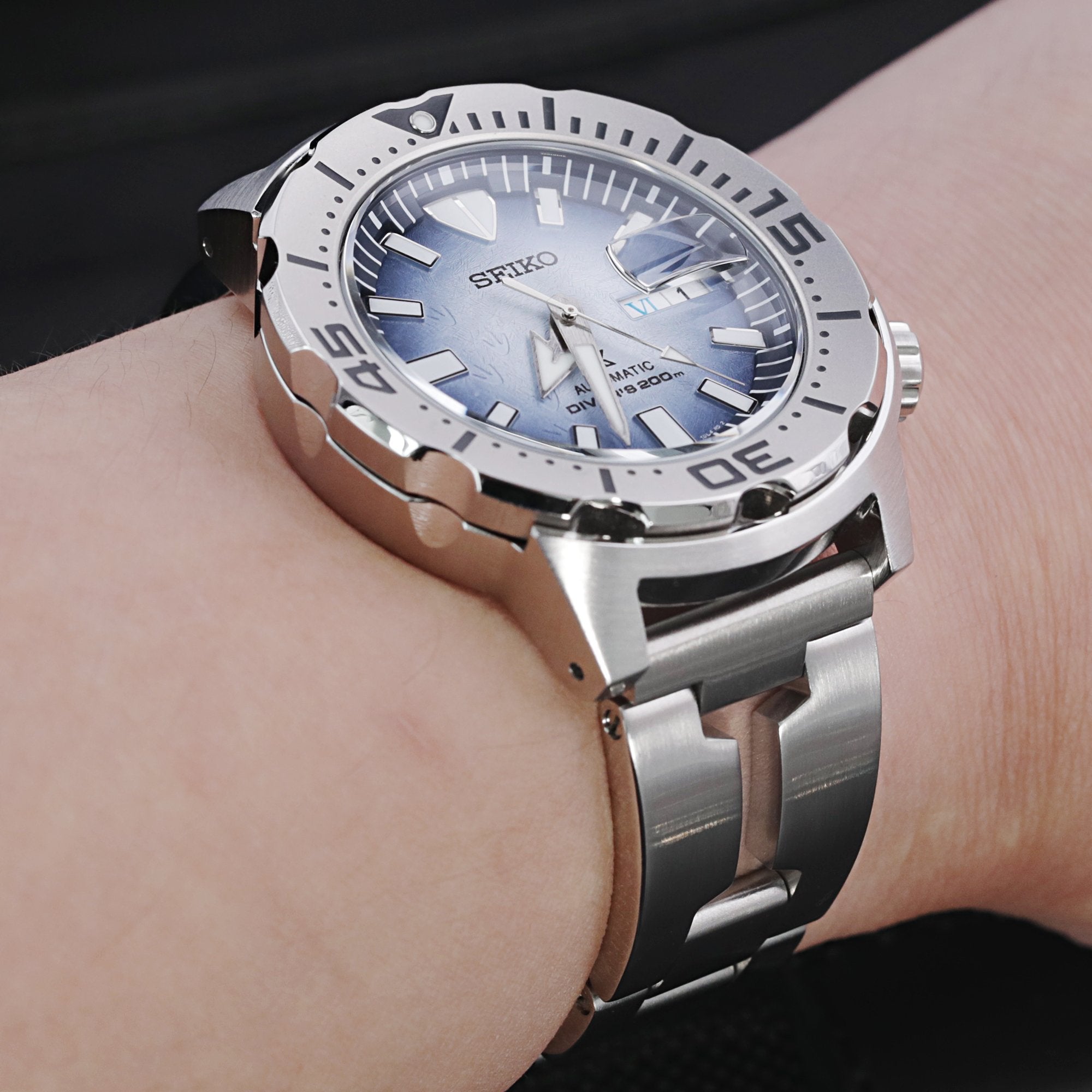 Upgrade your watch by changing Retro Razor metal watch band |Strapcode