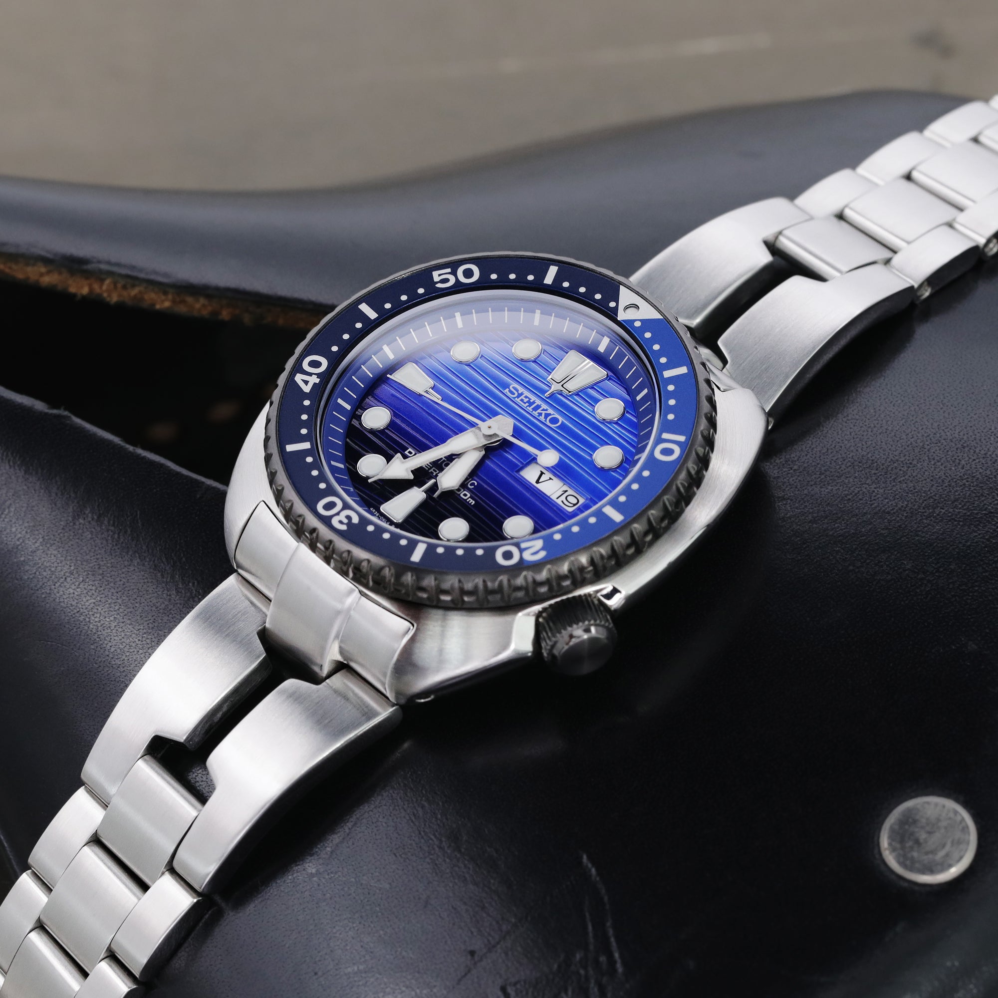 Seiko Mod new Turtles SRP777 Curved End J Louis Bracelet