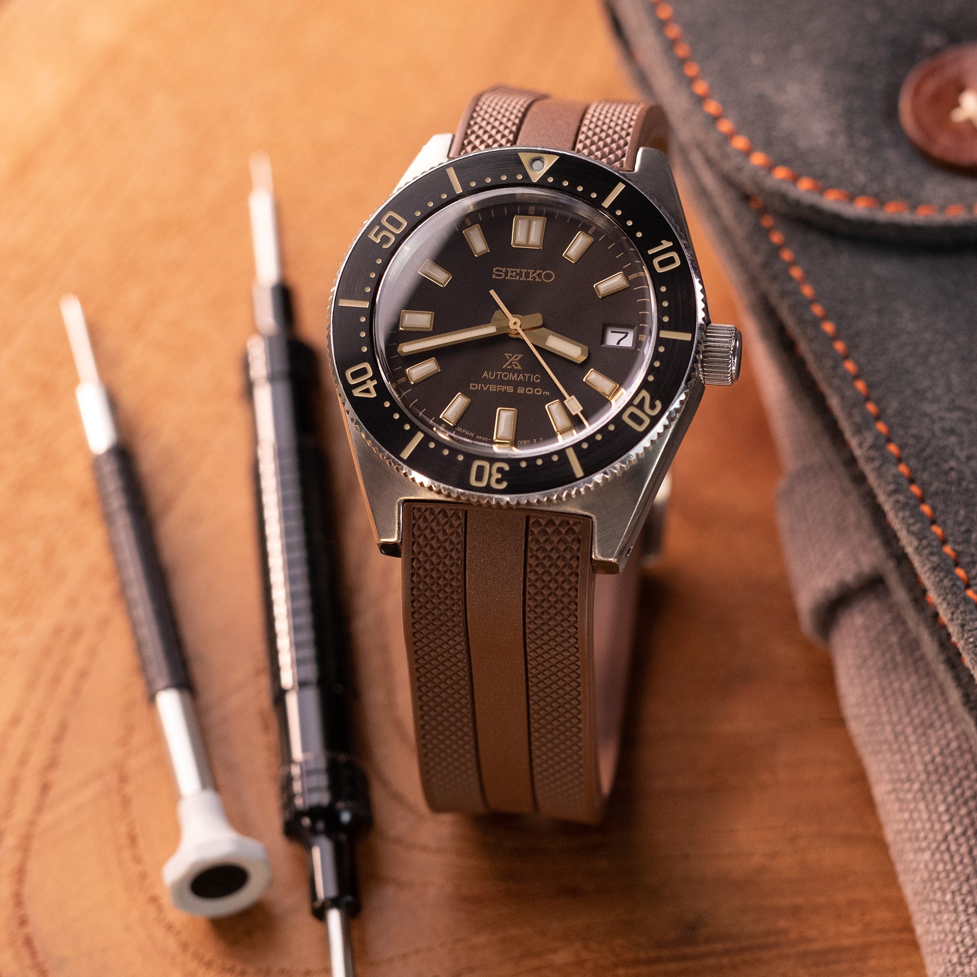 Seiko SPB147 Prospex Diver 62MAS Reissue Black Dial Strapcode watch bands